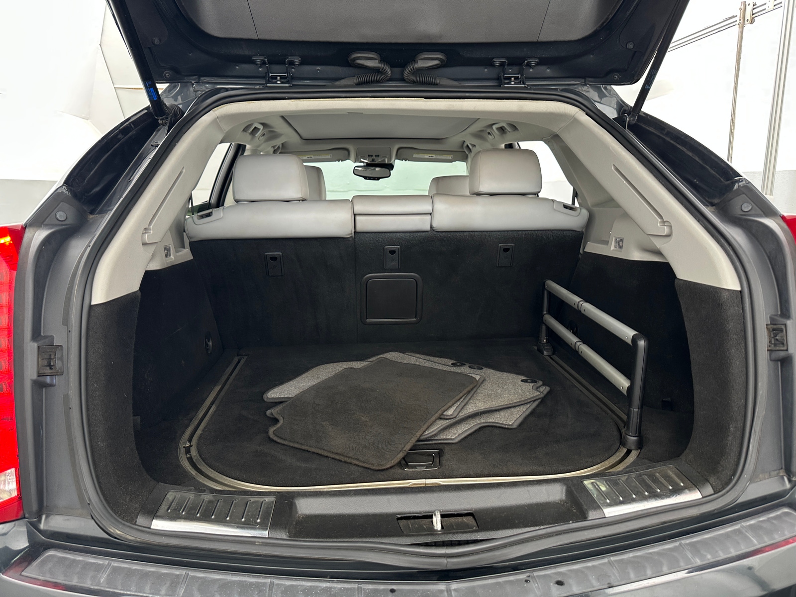 Thumbnail: 2015 Cadillac SRX - 6