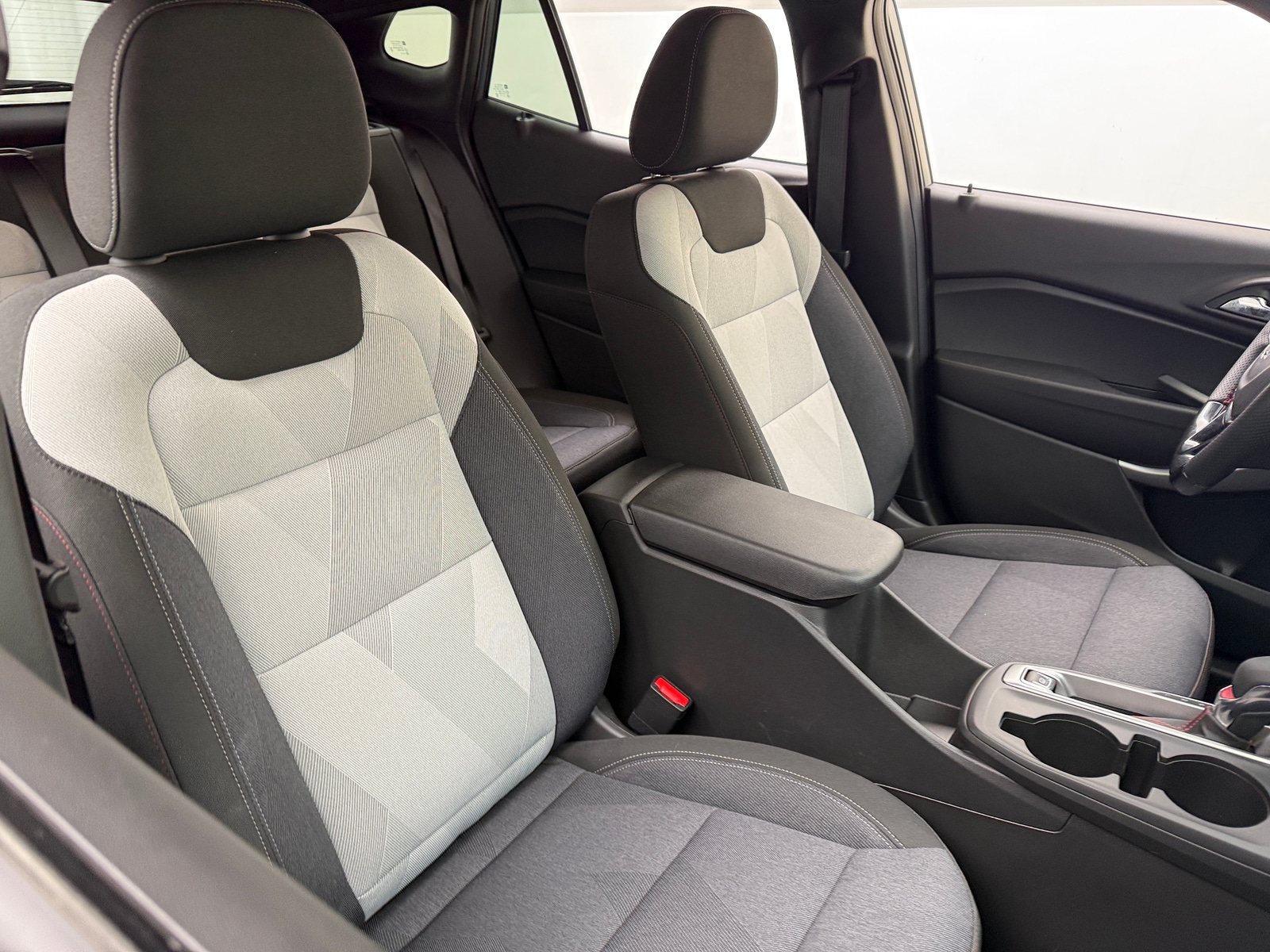 Thumbnail: 2024 Chevrolet Trax - 2