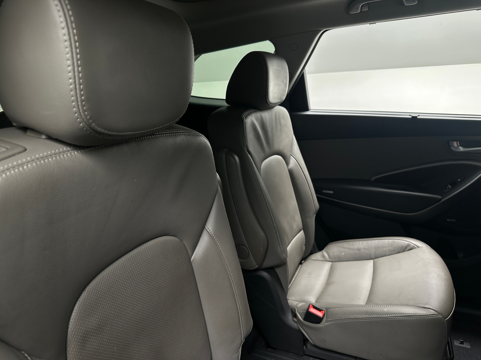 Thumbnail: 2016 Hyundai Santa Fe - 5