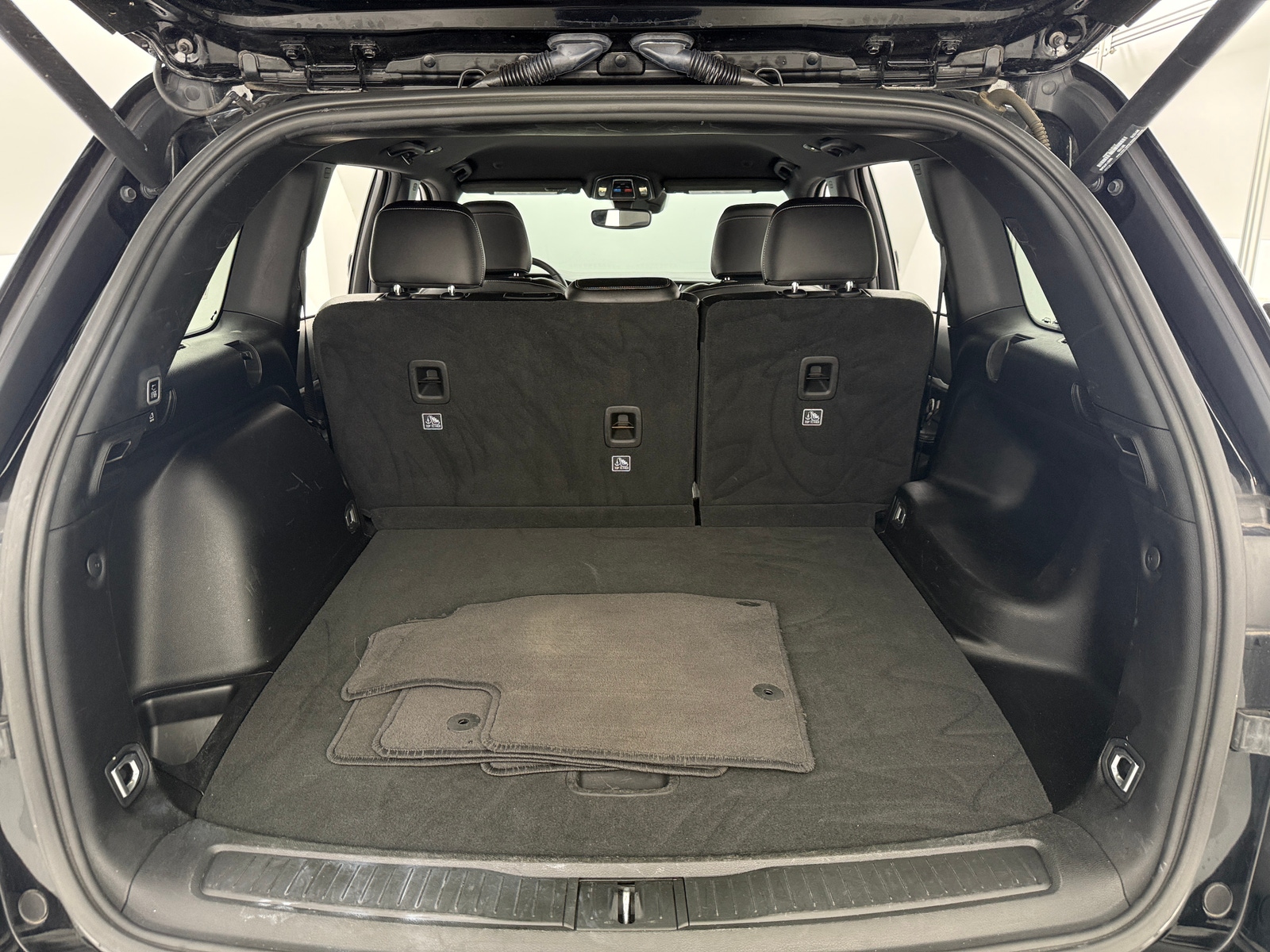 Thumbnail: 2024 Jeep Grand Cherokee - 6