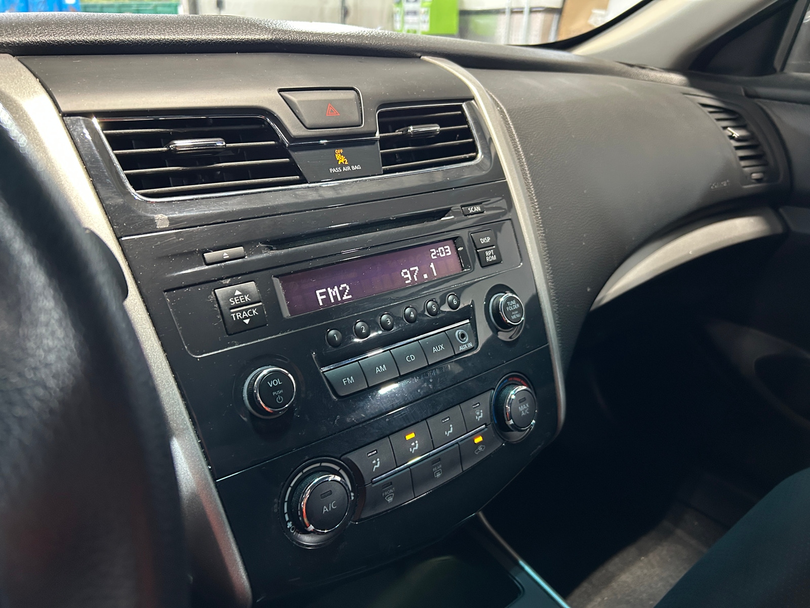 Thumbnail: 2015 Nissan Altima - 4