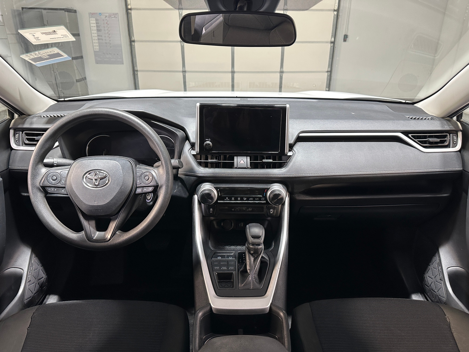 Thumbnail: 2024 Toyota RAV4 - 3