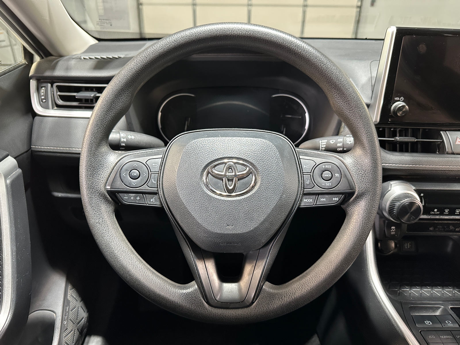 Thumbnail: 2024 Toyota RAV4 - 5