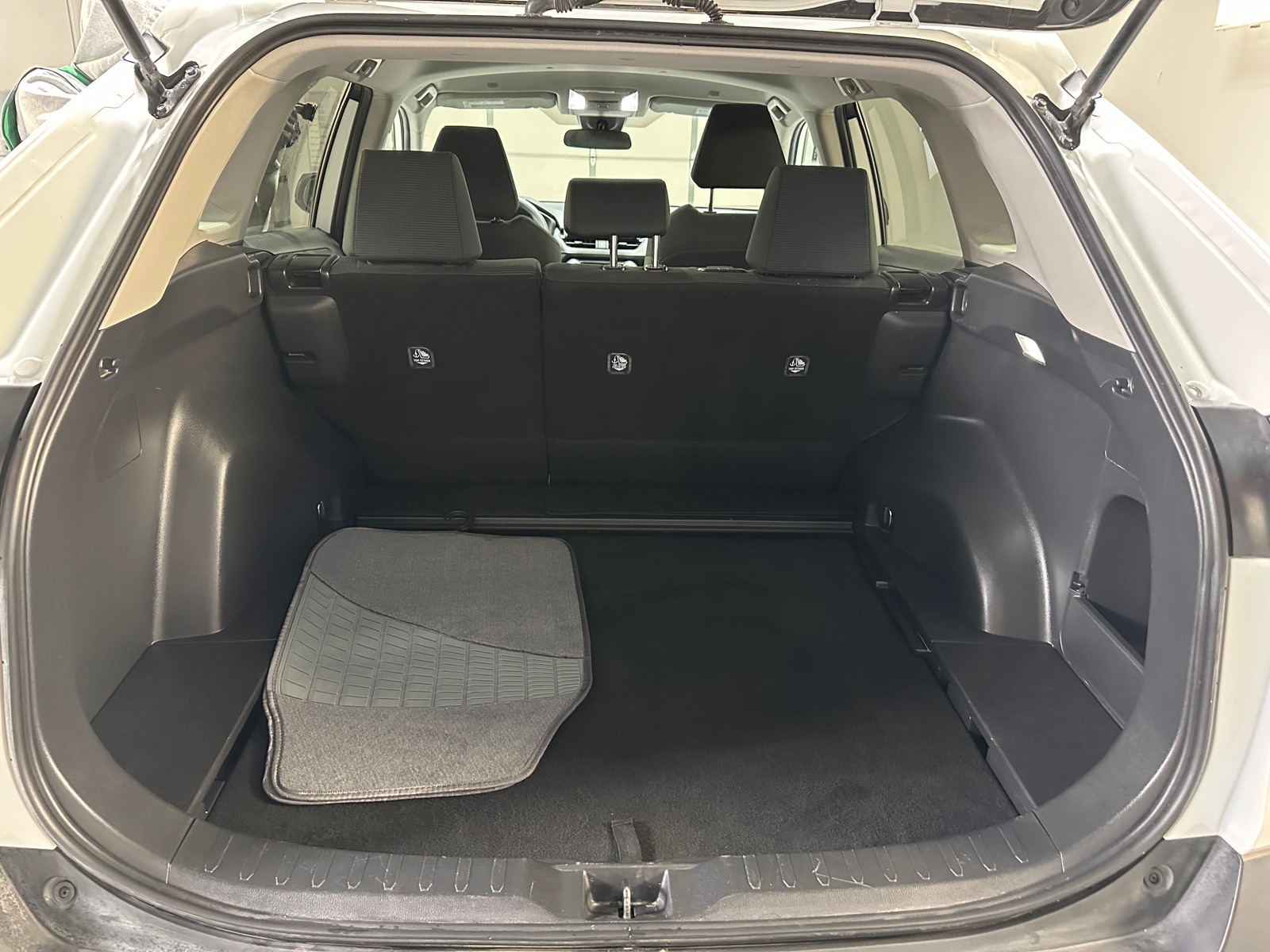 Thumbnail: 2024 Toyota RAV4 - 7