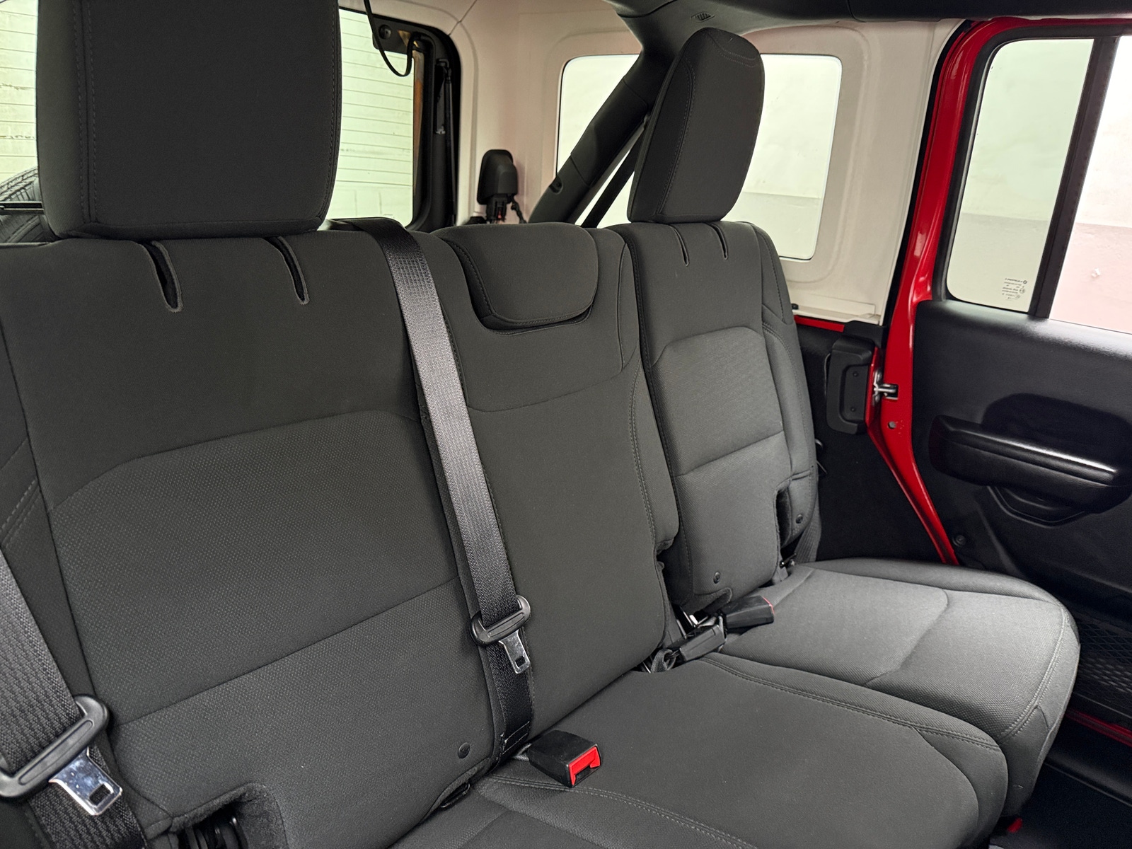 Thumbnail: 2018 Jeep Wrangler - 6