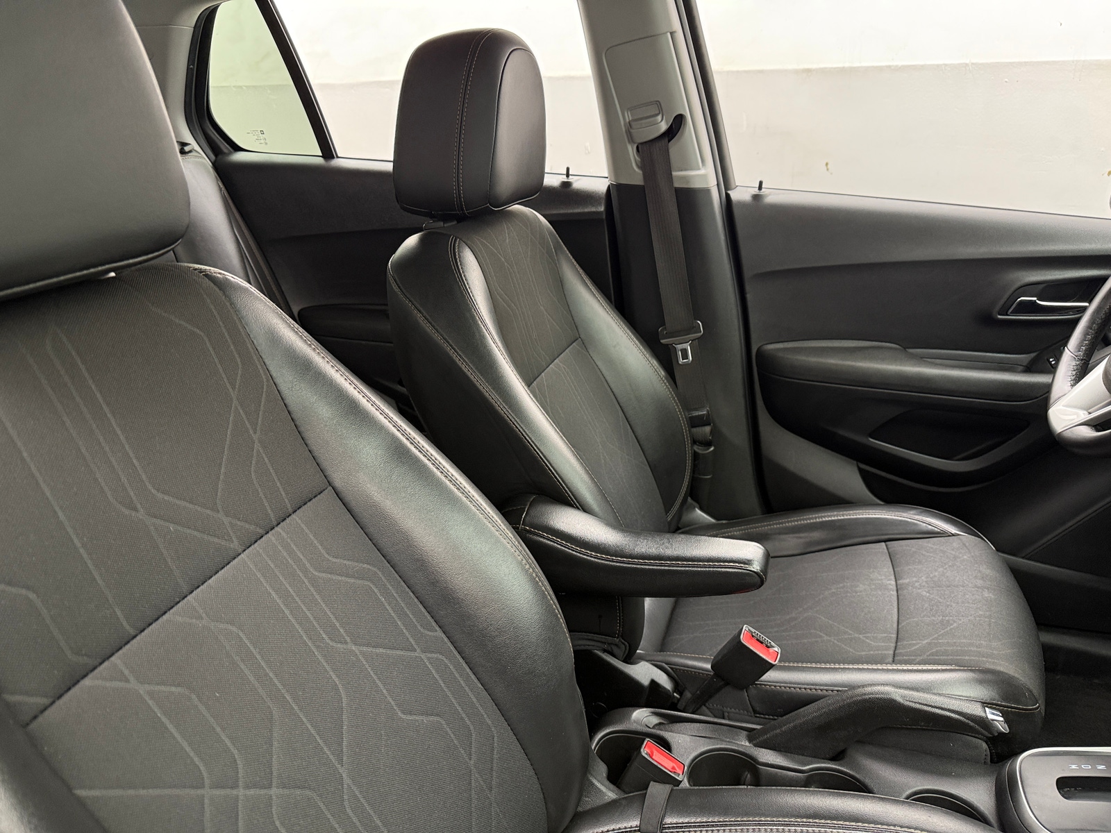 Thumbnail: 2019 Chevrolet Trax - 2