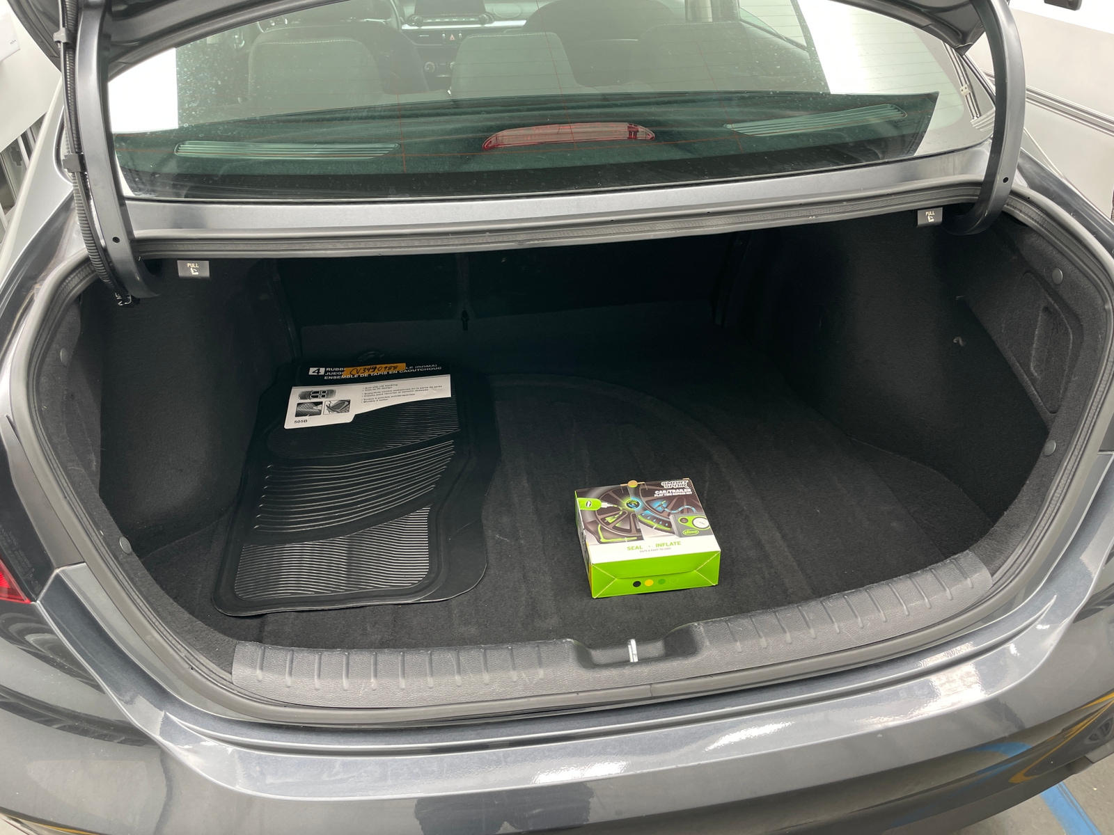 Thumbnail: 2024 Kia Forte - 7