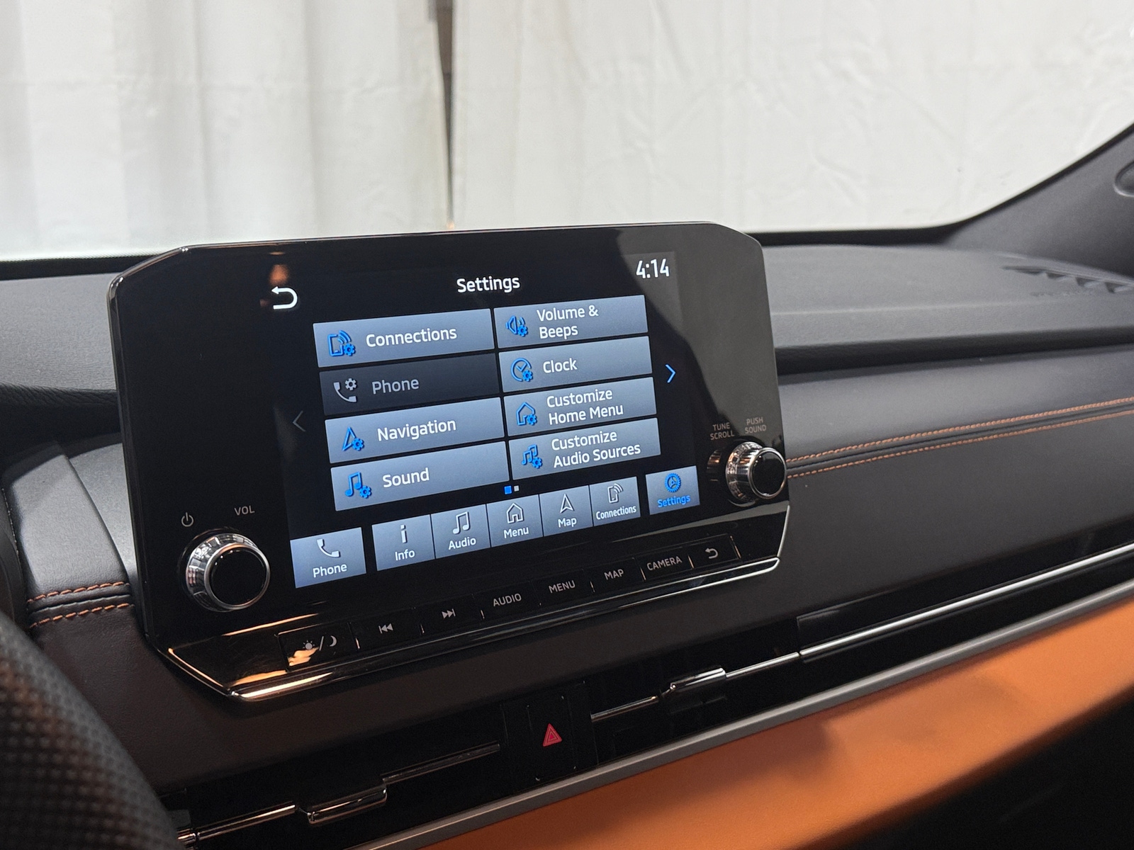 Thumbnail: 2023 Mitsubishi Outlander - 4