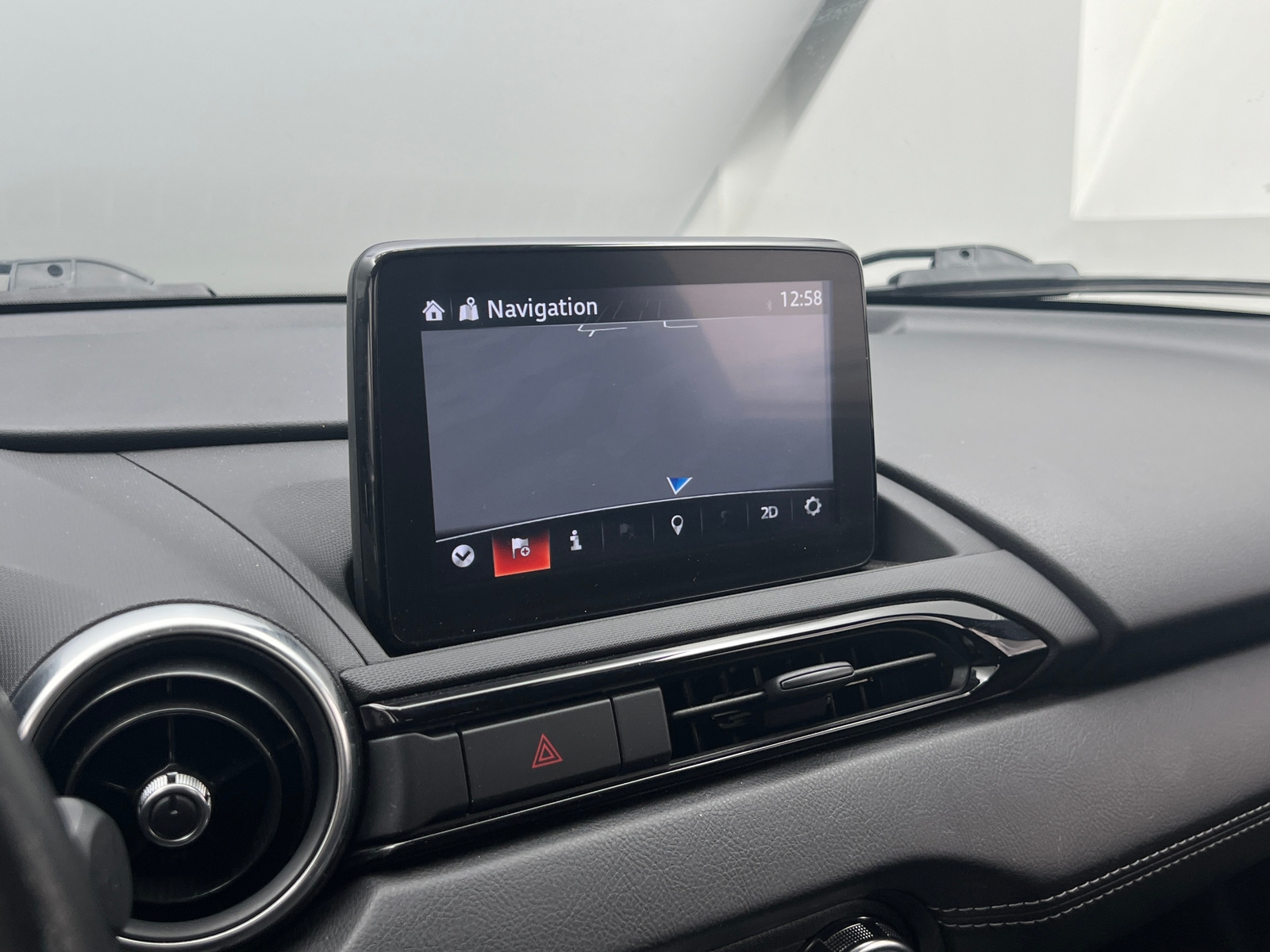 Thumbnail: 2022 Mazda MX-5 Miata - 3