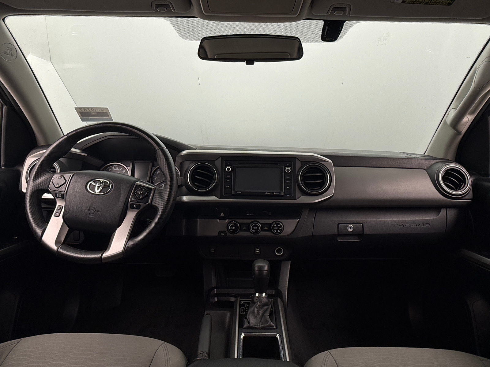 Thumbnail: 2016 Toyota Tacoma - 3