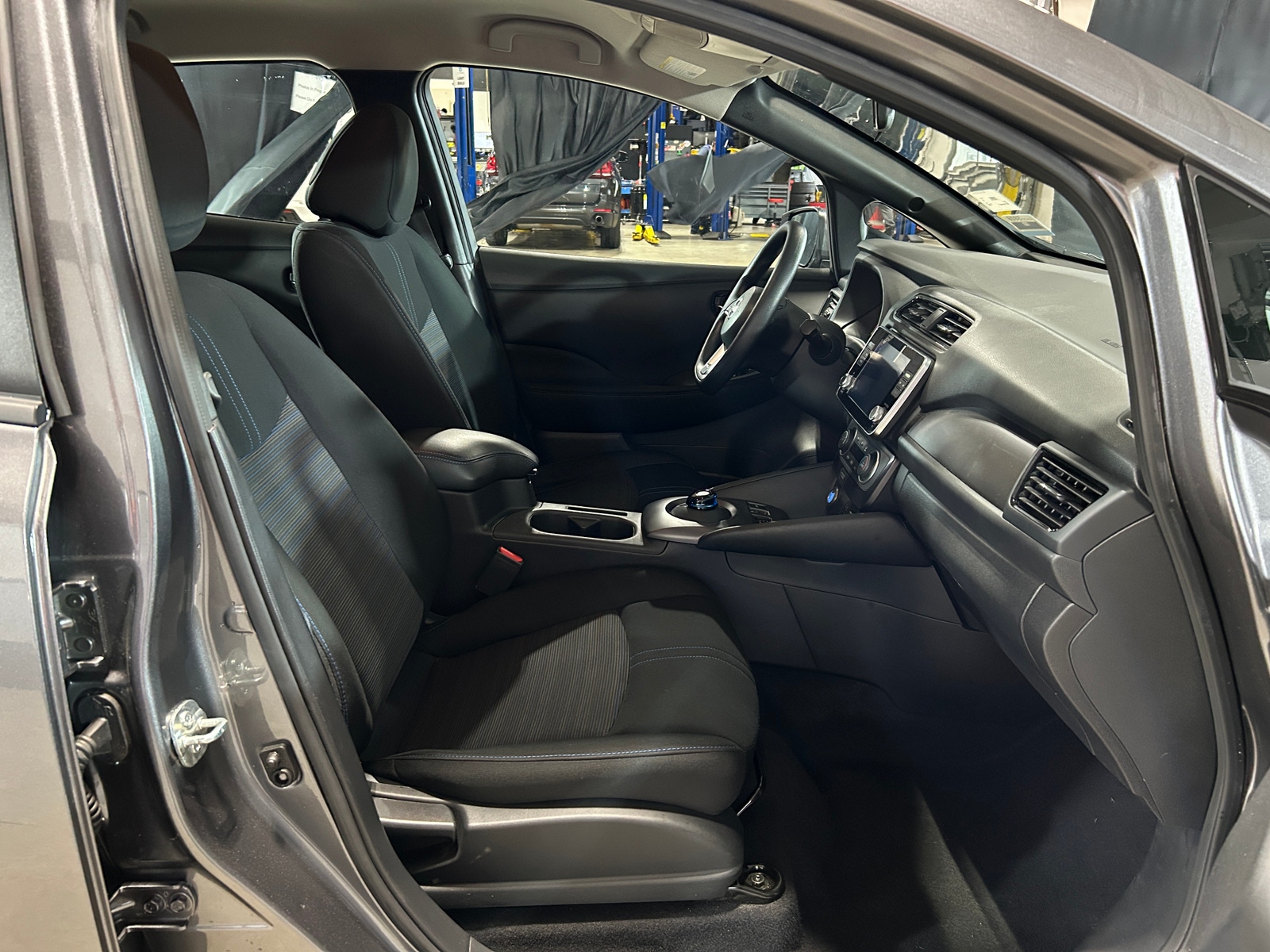 Thumbnail: 2024 Nissan Leaf - 2