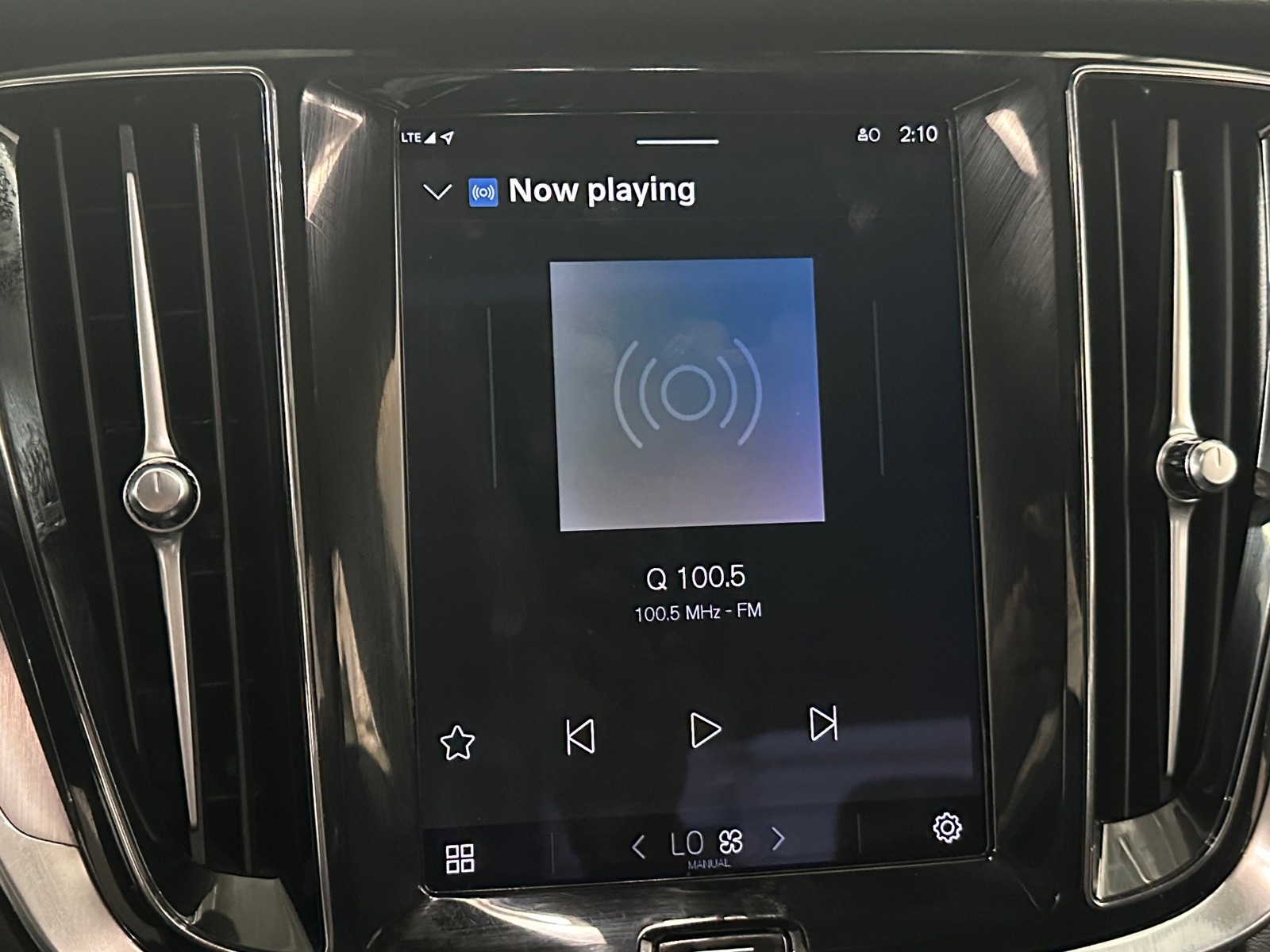 Thumbnail: 2024 Volvo S60 - 3