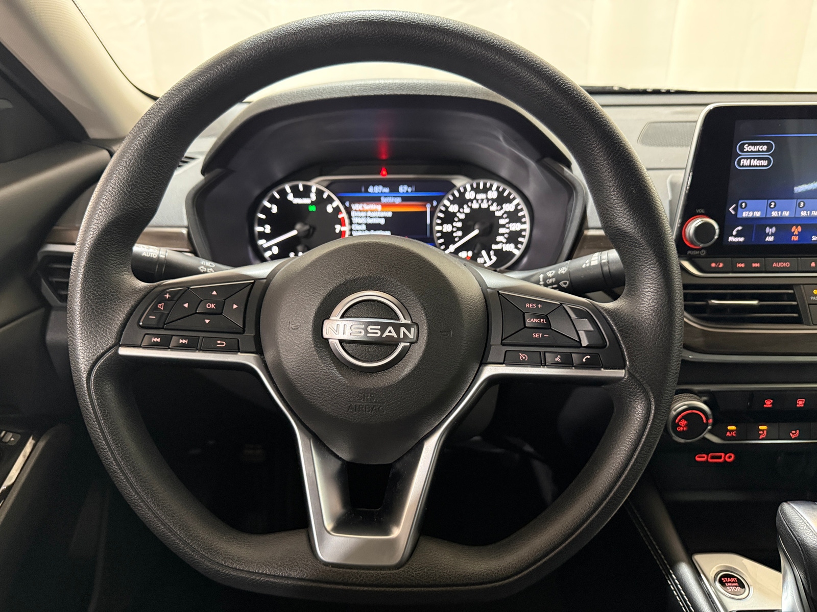 Thumbnail: 2023 Nissan Altima - 5