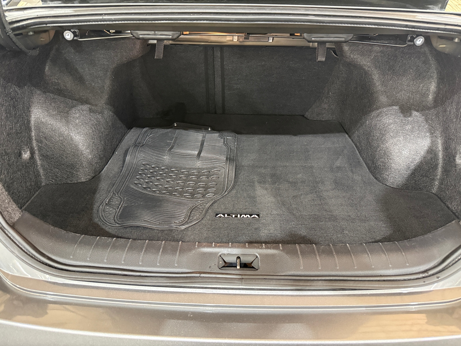 Thumbnail: 2023 Nissan Altima - 7