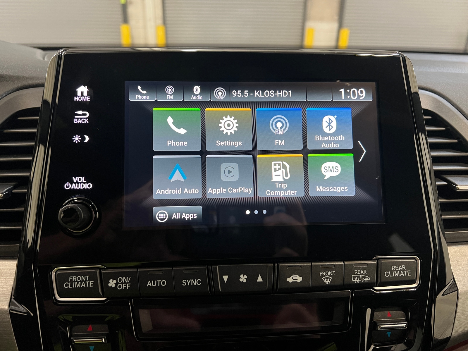 Thumbnail: 2023 Honda Odyssey - 3