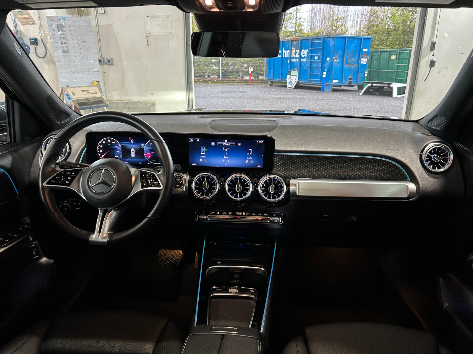 Thumbnail: 2025 Mercedes-Benz GLB - 2