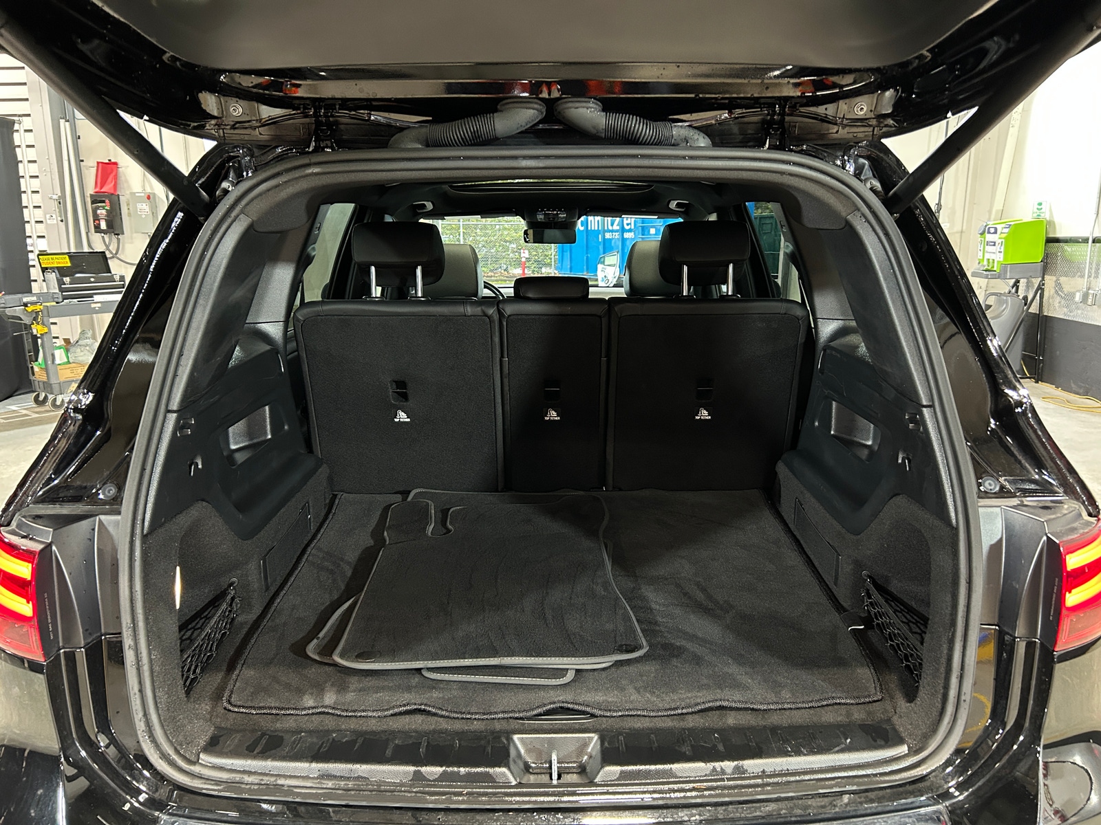 Thumbnail: 2025 Mercedes-Benz GLB - 6