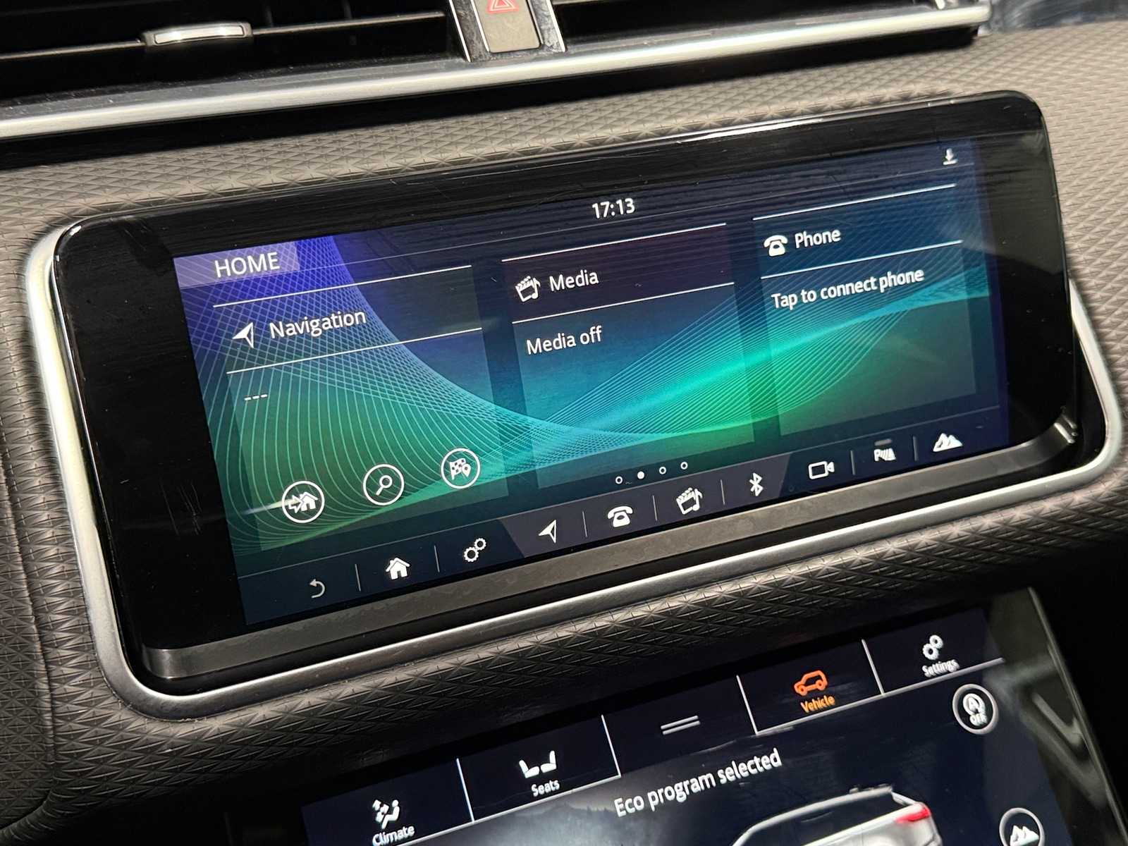 Thumbnail: 2018 Land Rover Range Rover Velar - 3