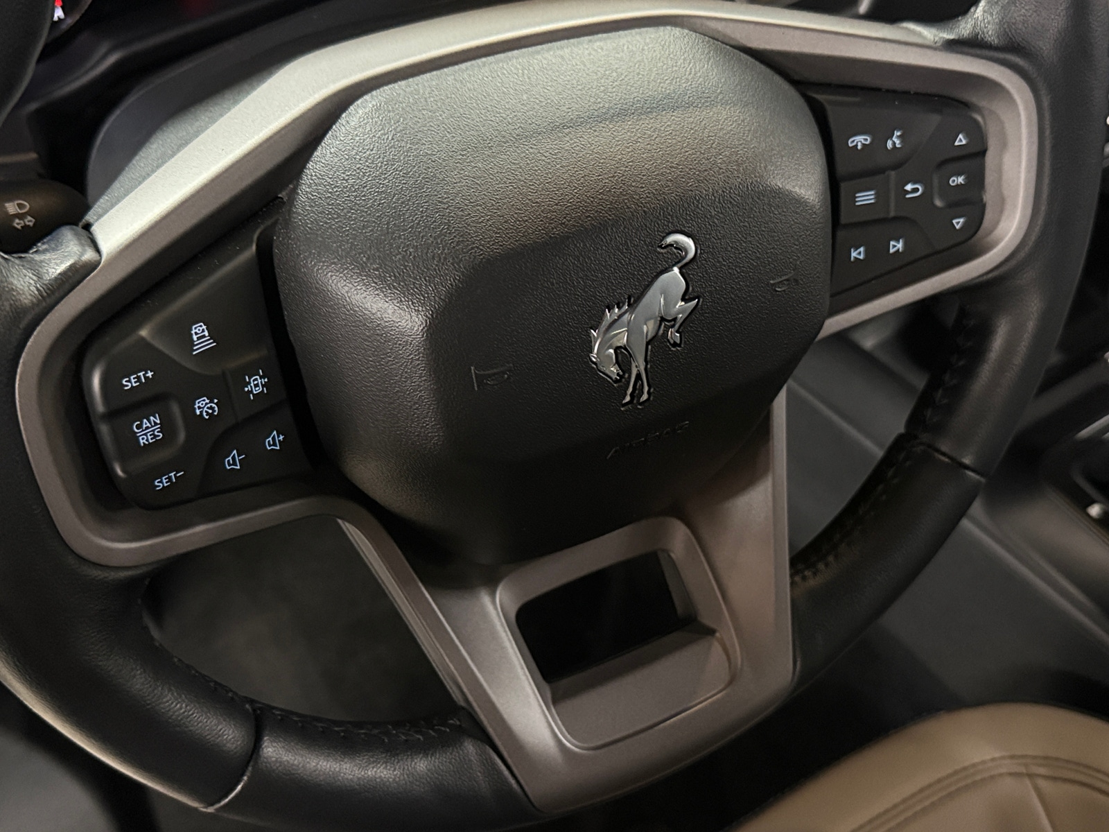 Thumbnail: 2023 Ford Bronco - 5