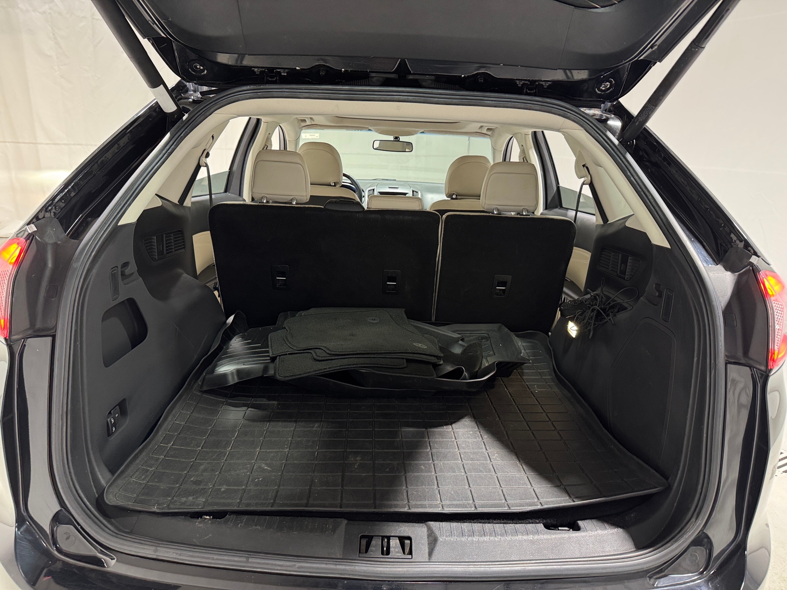 Thumbnail: 2017 Ford Edge - 6