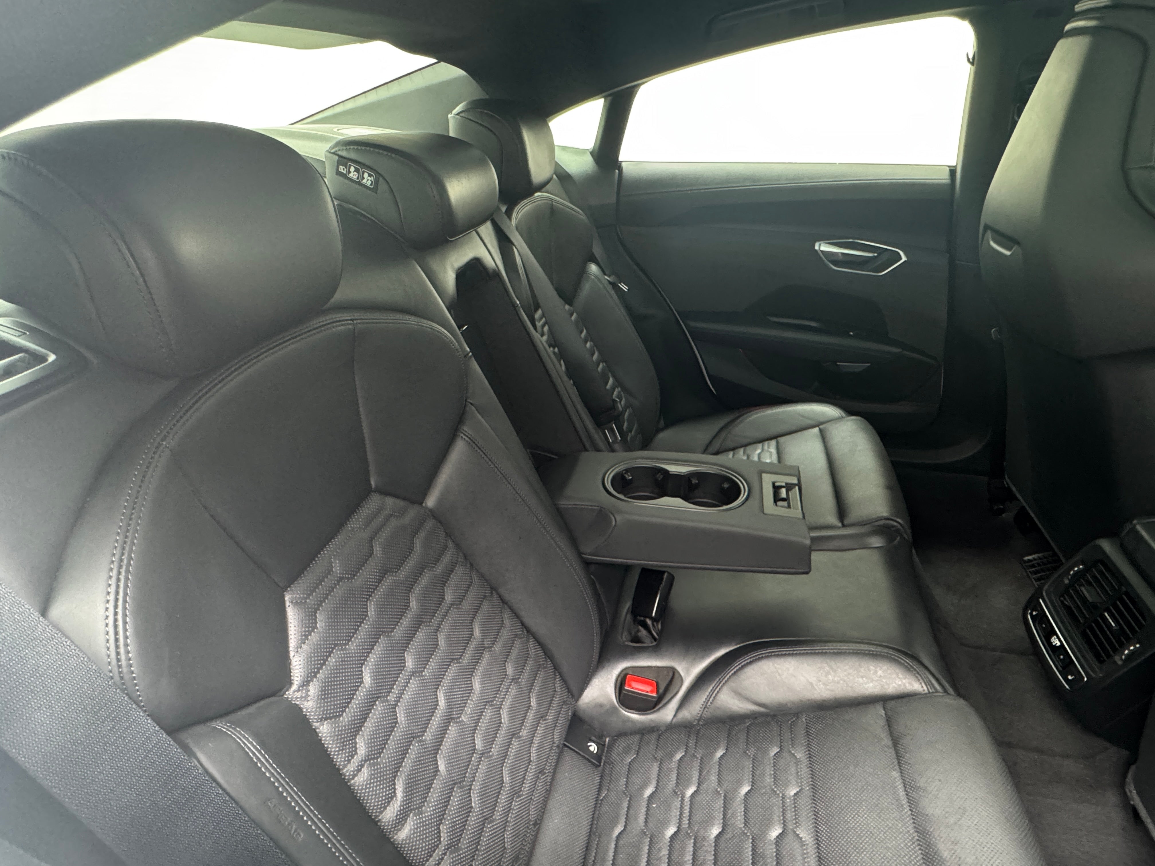 Used 2022 Audi e-tron GT Prestige with VIN WAUEJBFW2N7001348 for sale in Oak Creek, WI