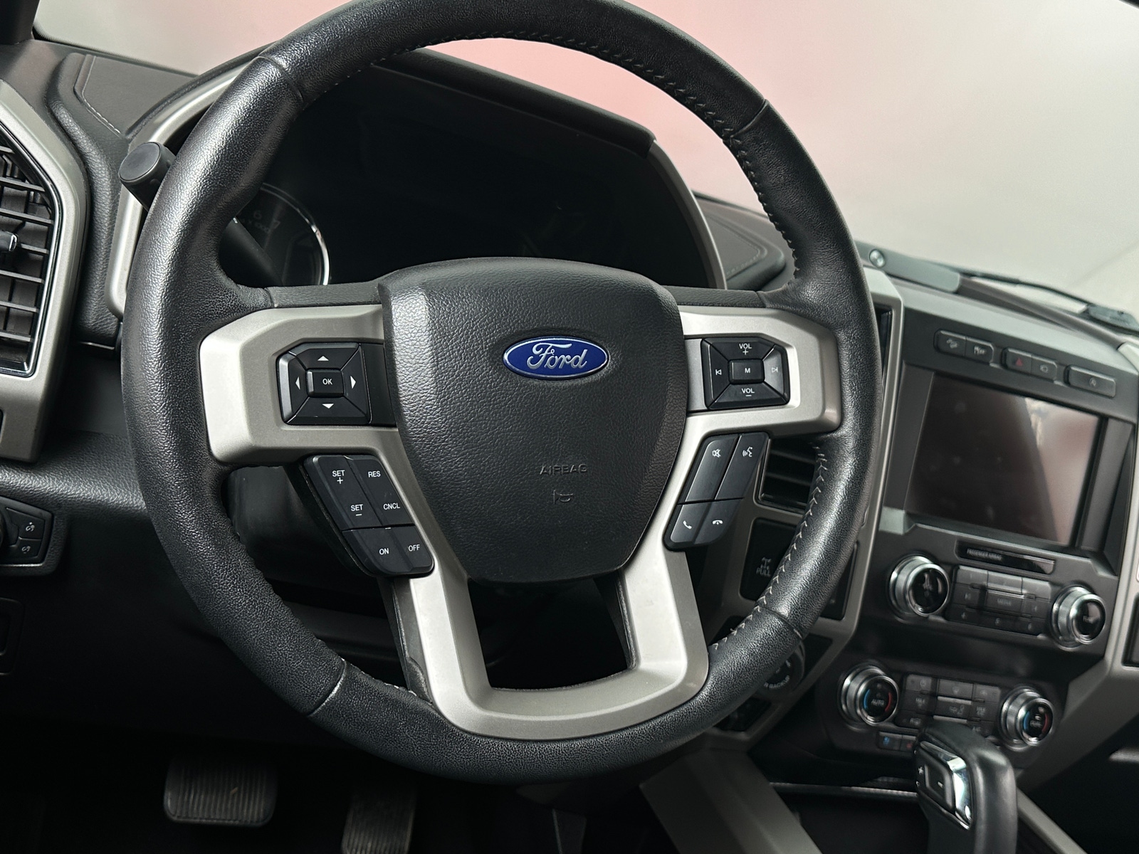 Thumbnail: 2019 Ford Econoline - 4