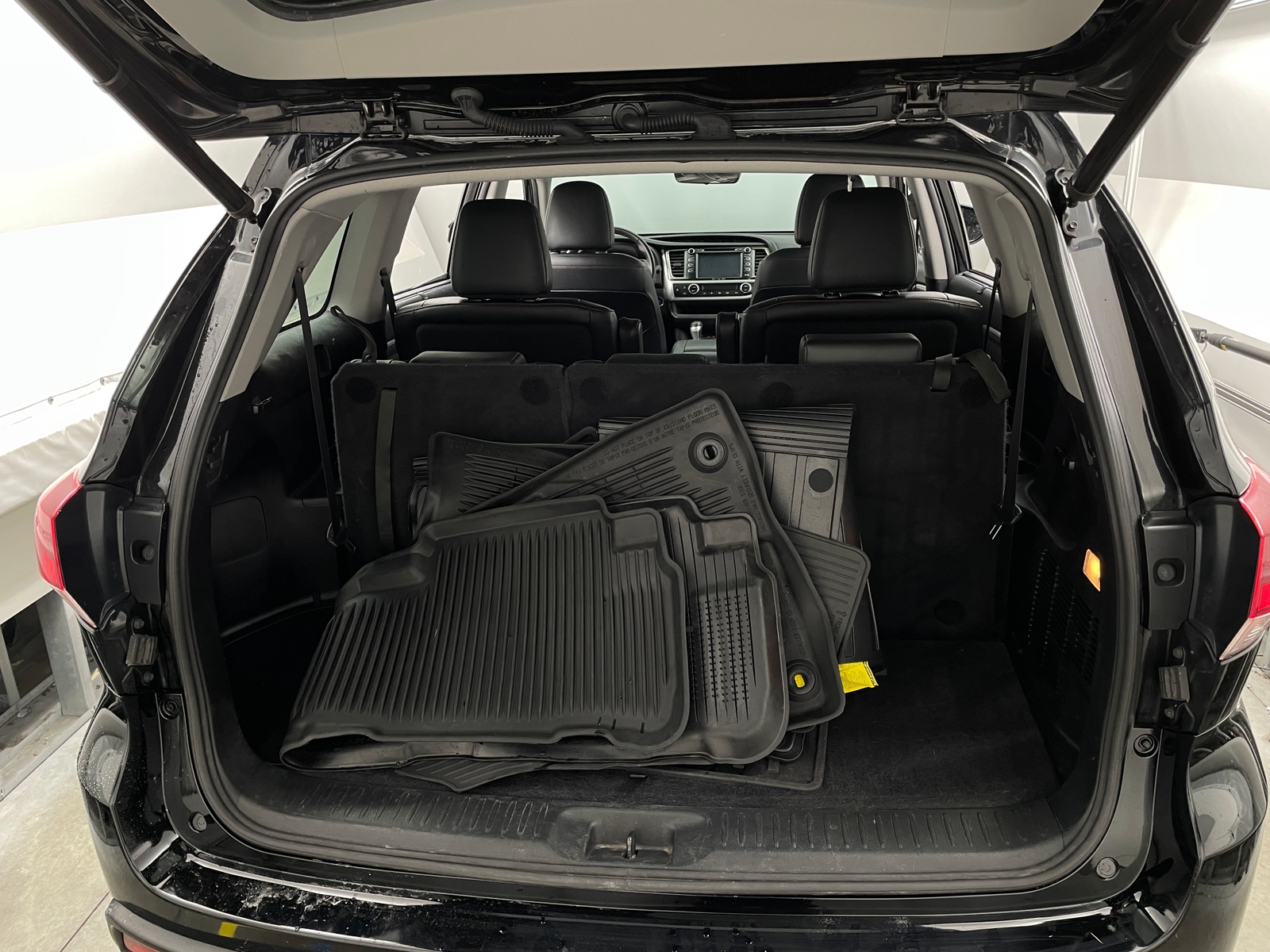 Thumbnail: 2019 Toyota Highlander - 6