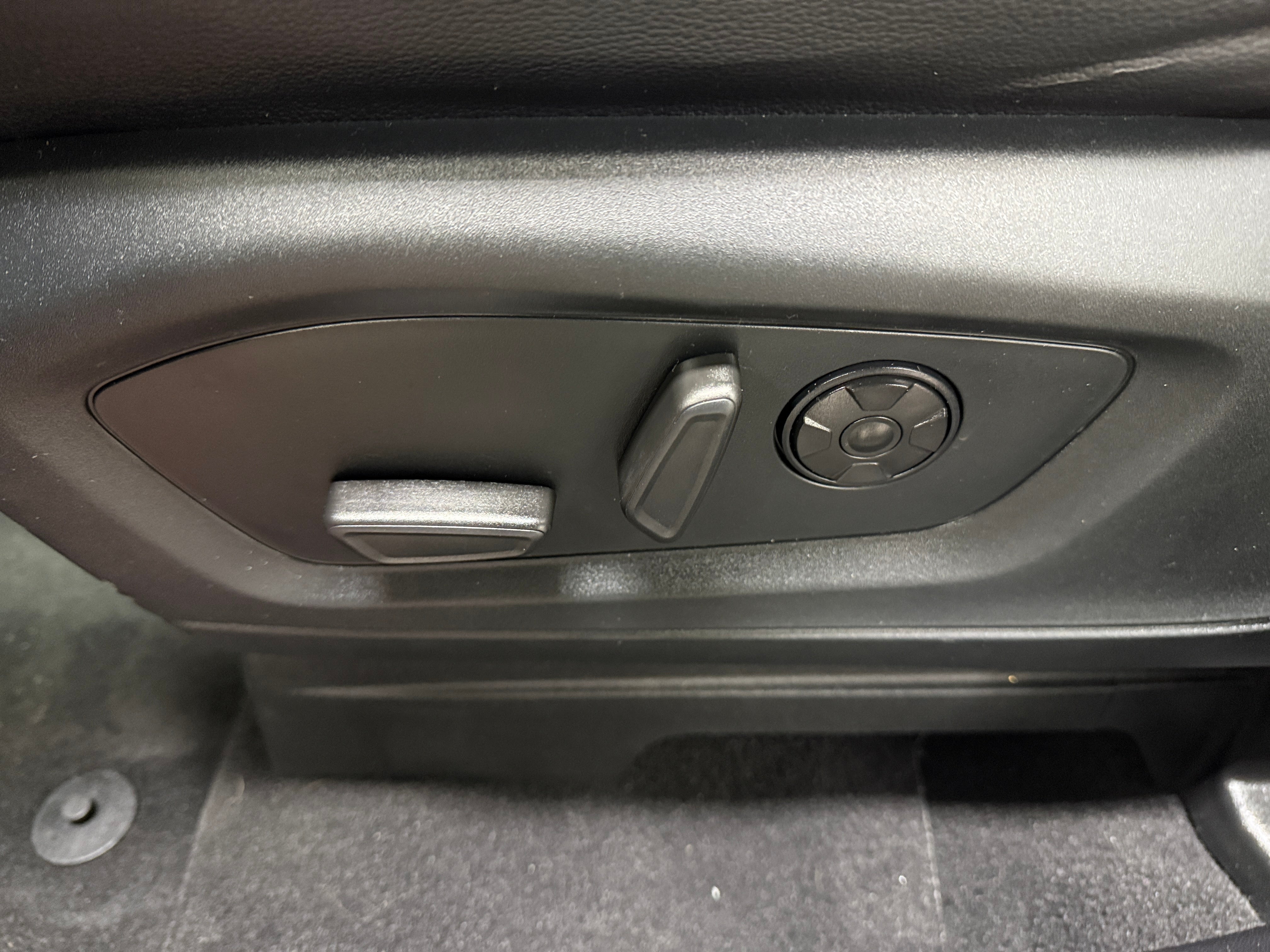 Used 2021 Ford Explorer ST with VIN 1FM5K8GC9MGB09936 for sale in Eagan, Minnesota