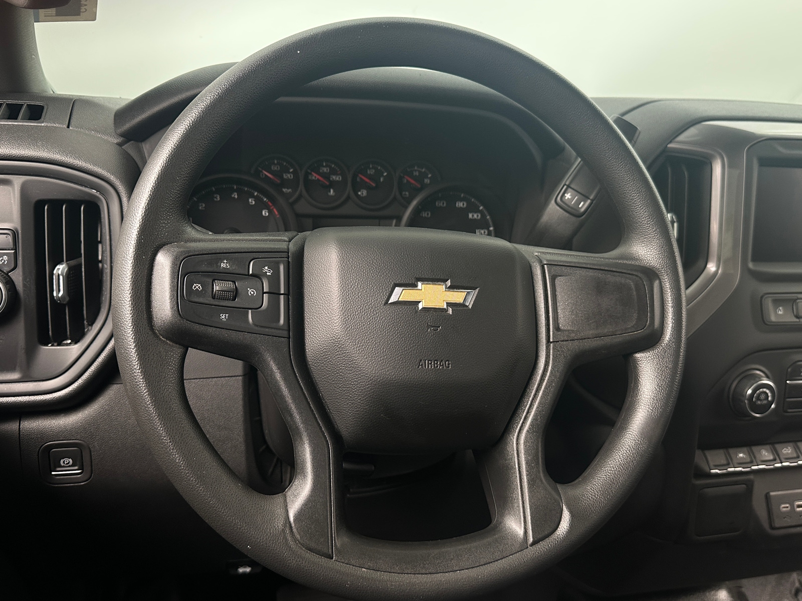 Thumbnail: 2023 Chevrolet Silverado 1500 - 5