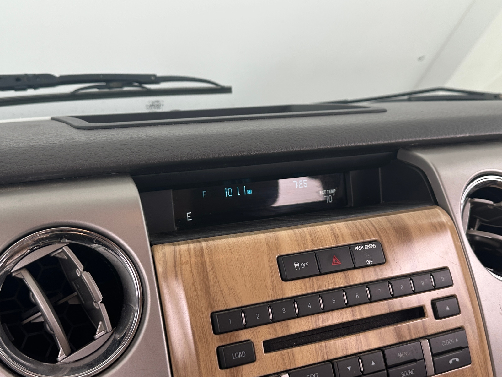 Thumbnail: 2011 Ford Econoline - 3