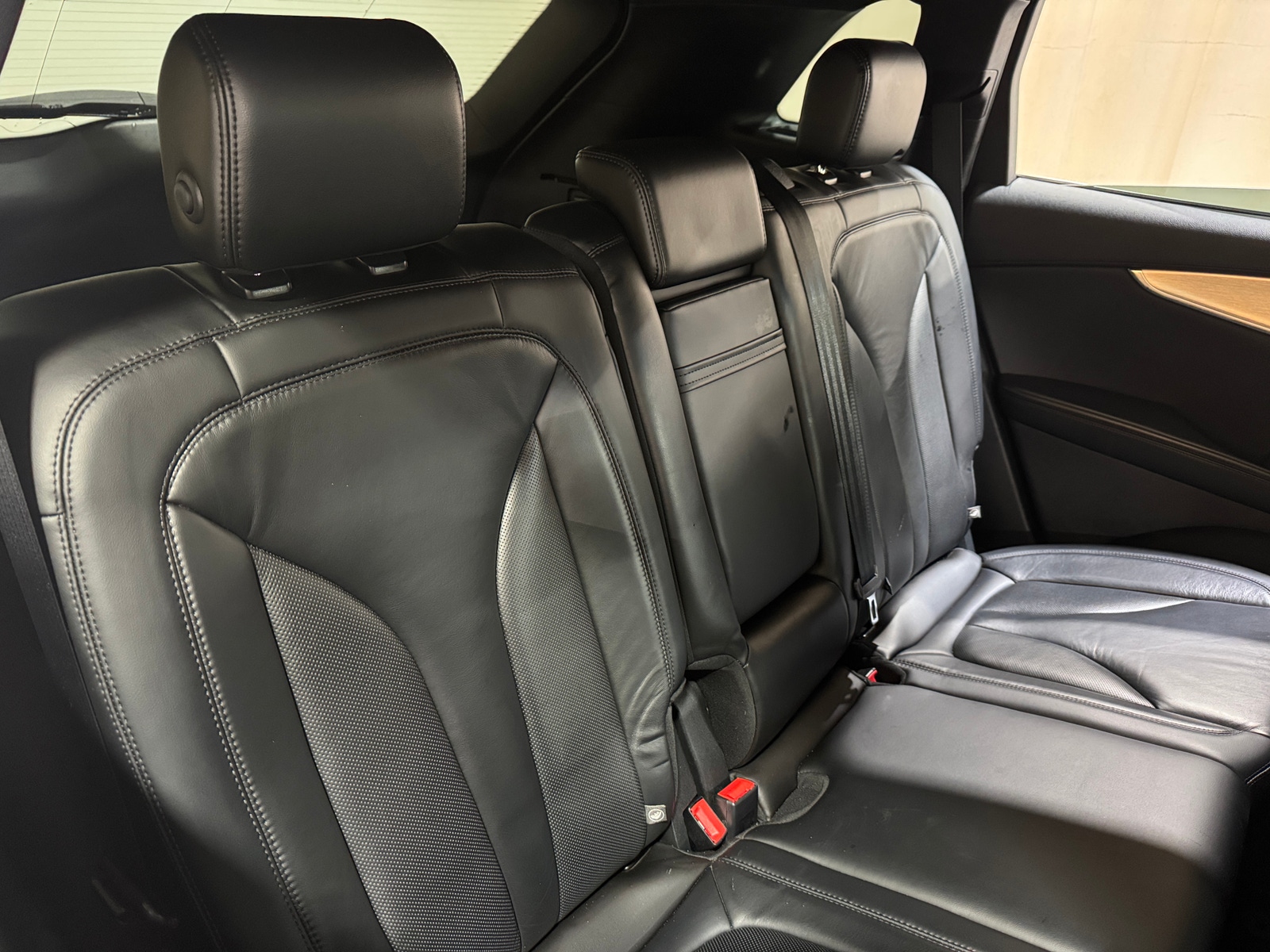 Thumbnail: 2020 Lincoln Nautilus - 5