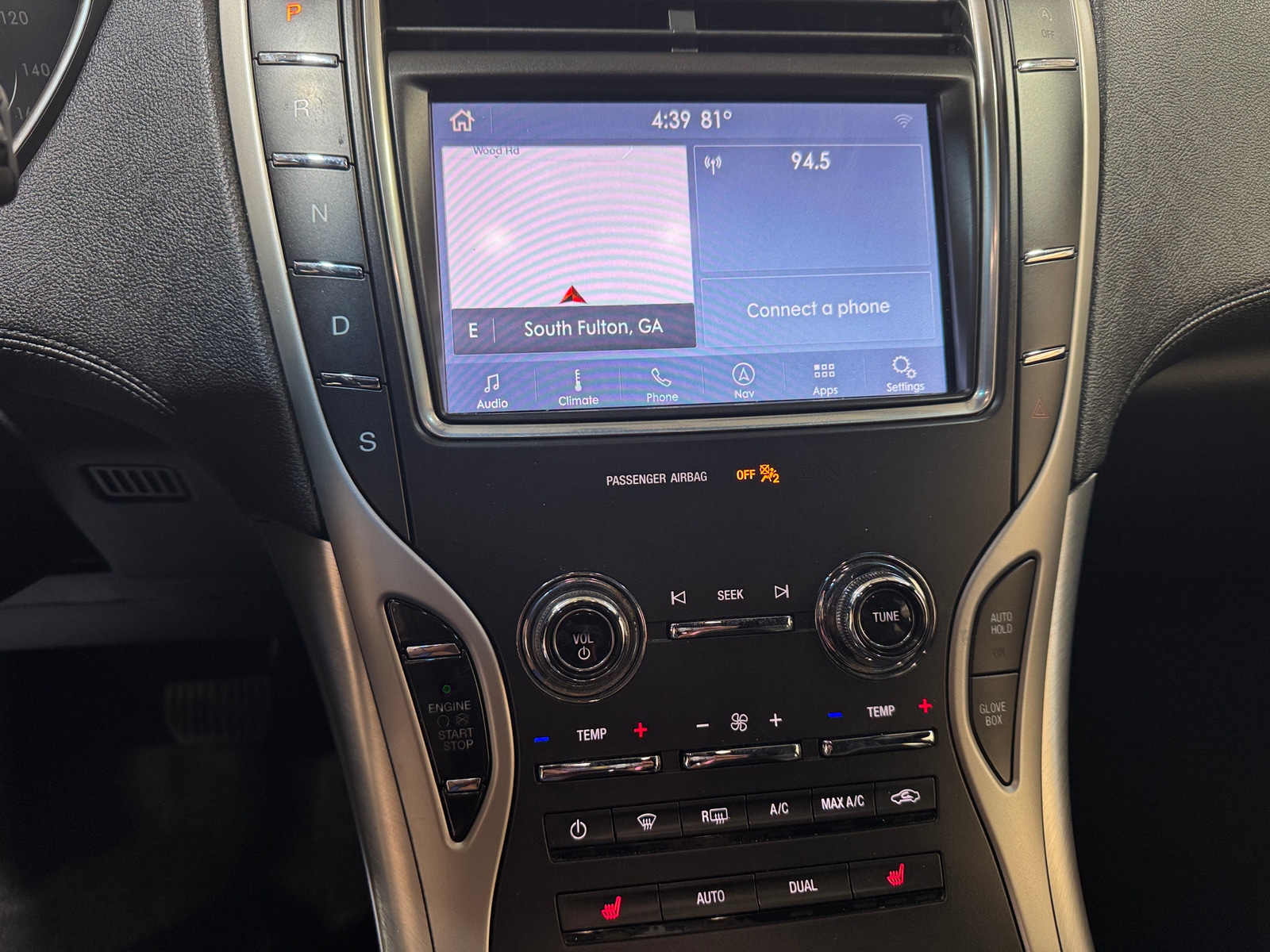 Thumbnail: 2020 Lincoln Nautilus - 3