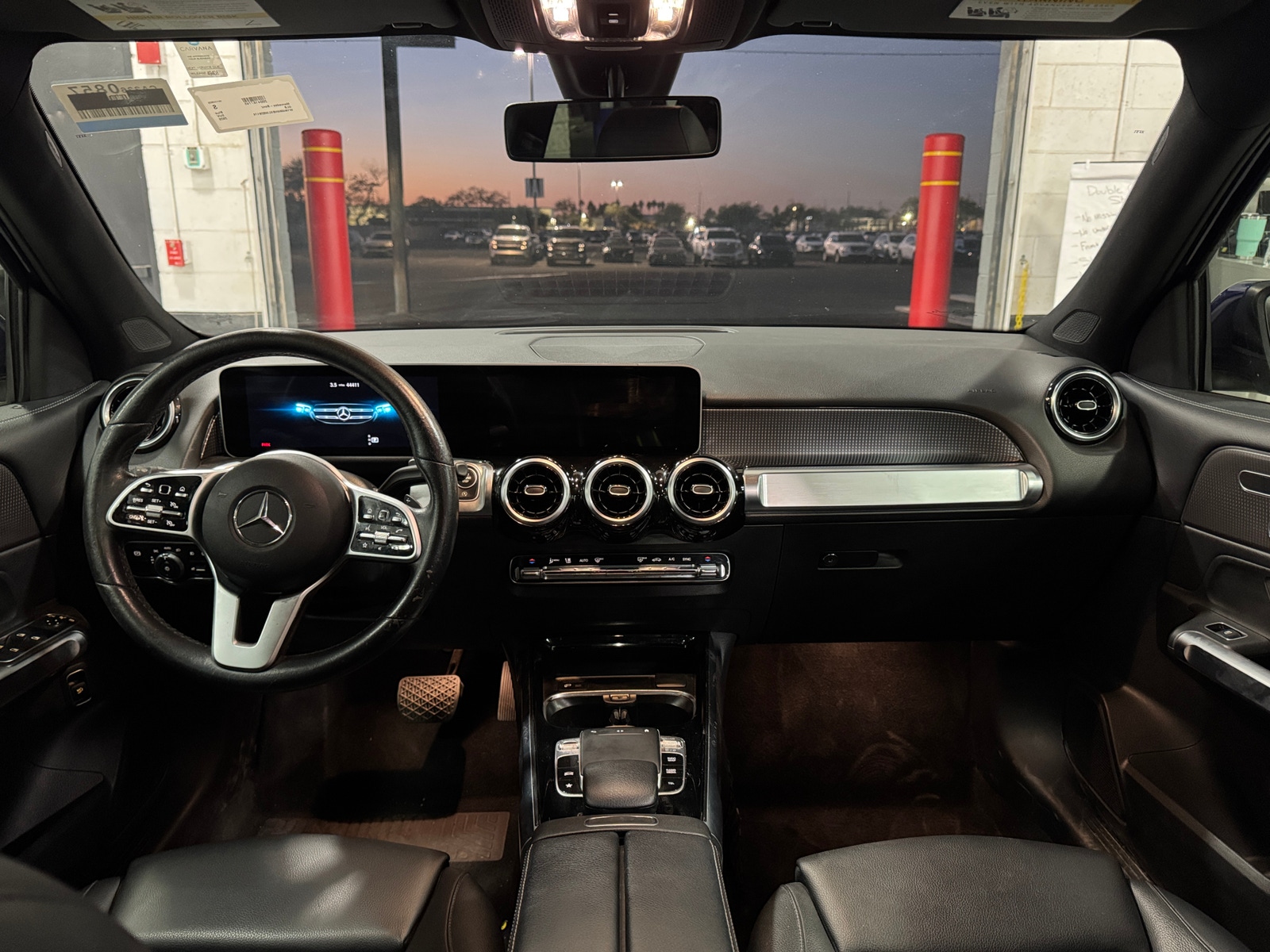 Thumbnail: 2020 Mercedes-Benz GLB - 2