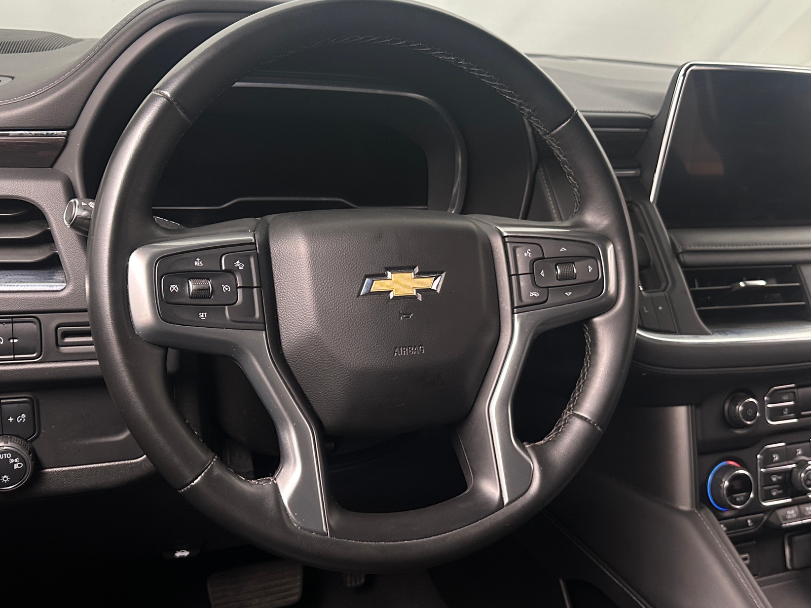 Thumbnail: 2024 Chevrolet Tahoe - 4