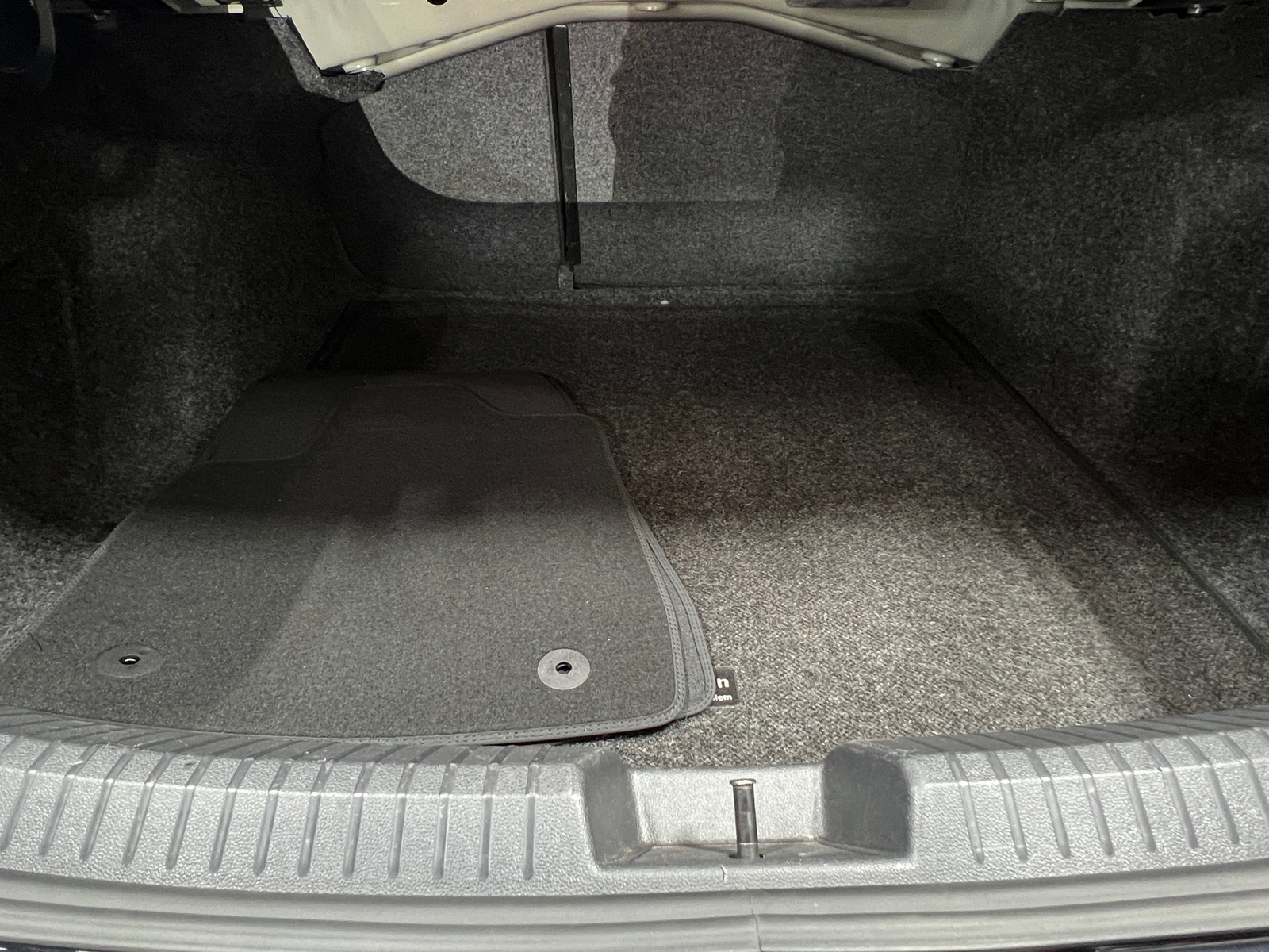 Thumbnail: 2019 Volkswagen Jetta - 6