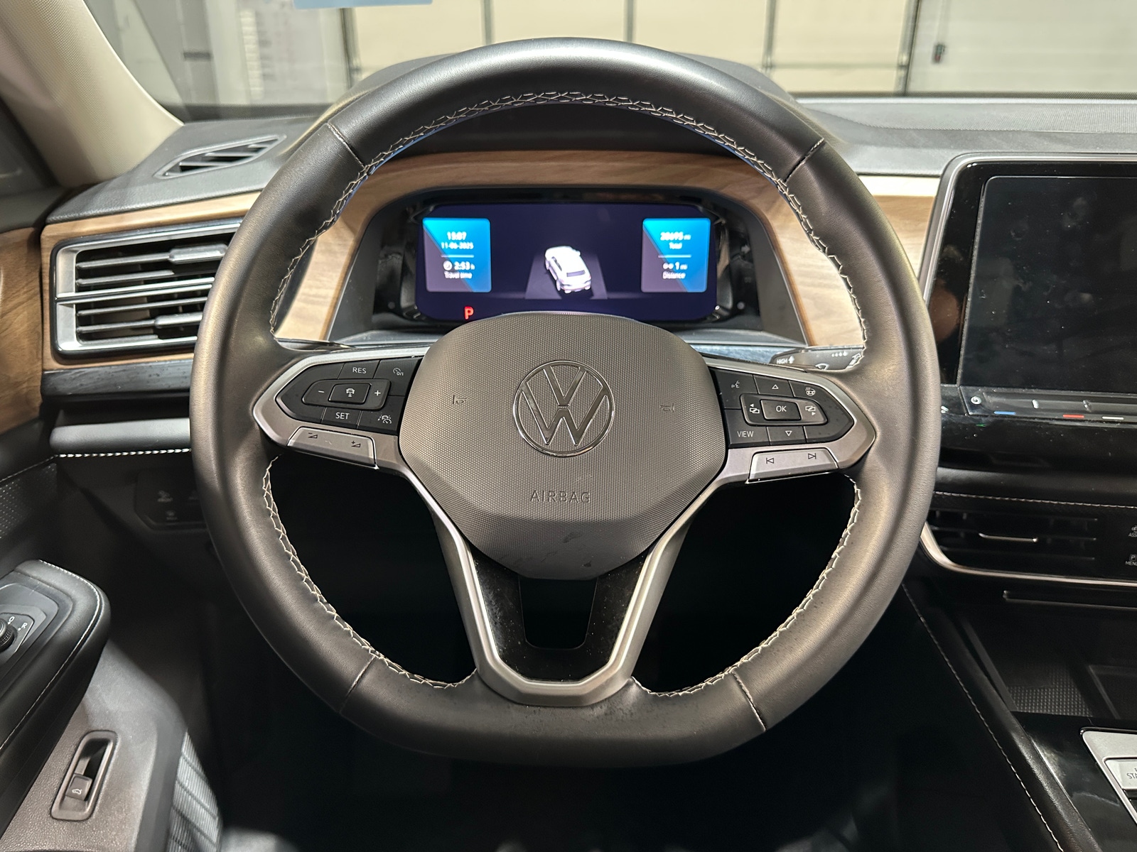 Thumbnail: 2024 Volkswagen Atlas - 4