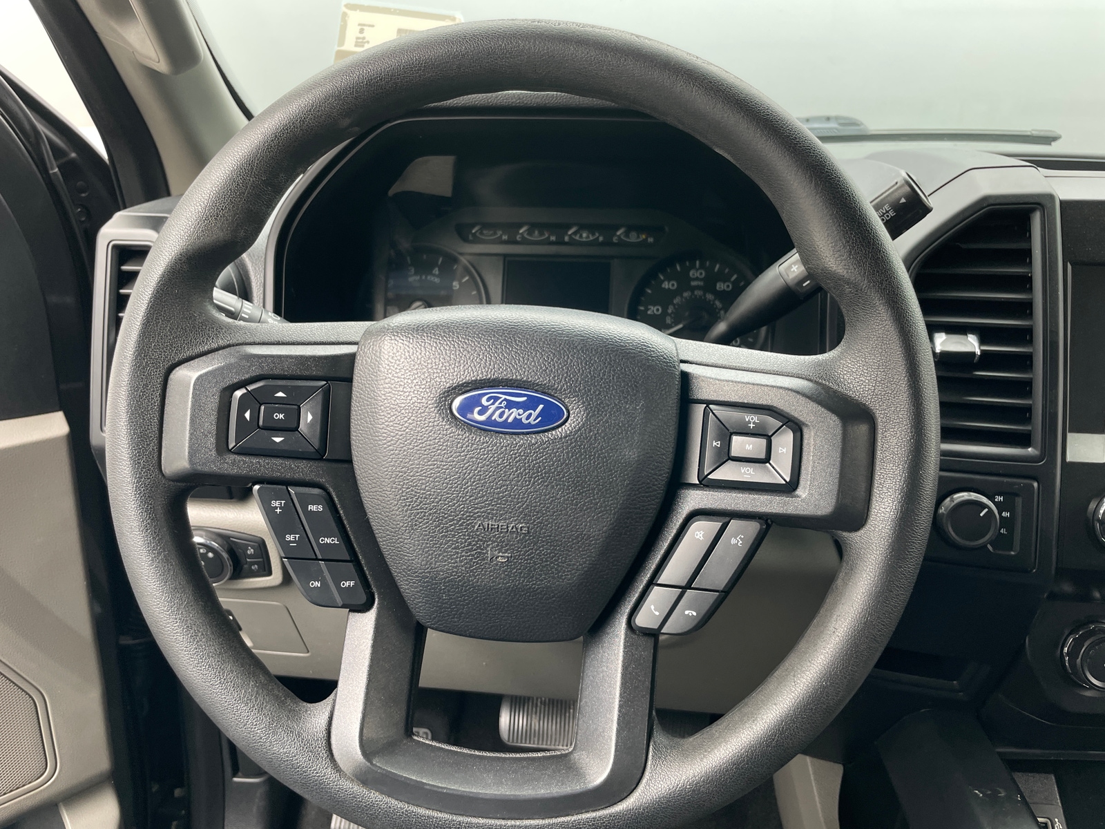 Thumbnail: 2020 Ford Econoline - 5