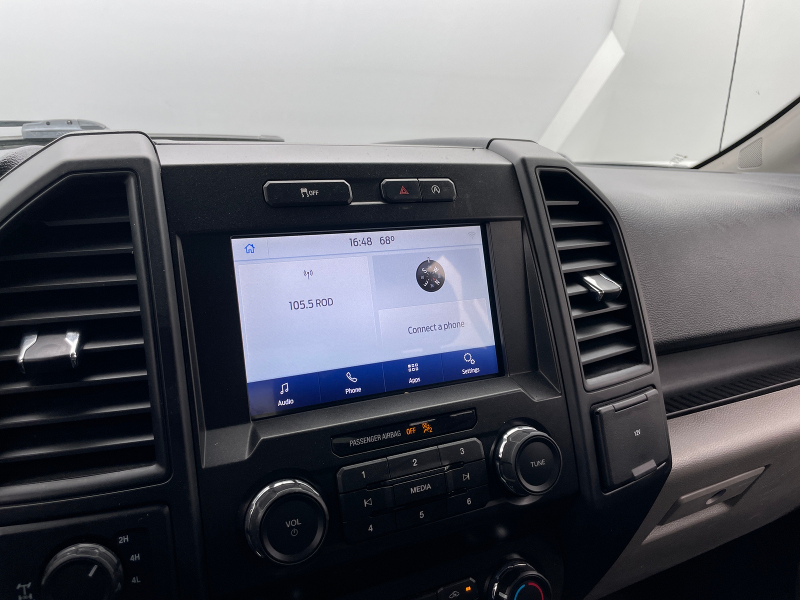 Thumbnail: 2020 Ford Econoline - 4