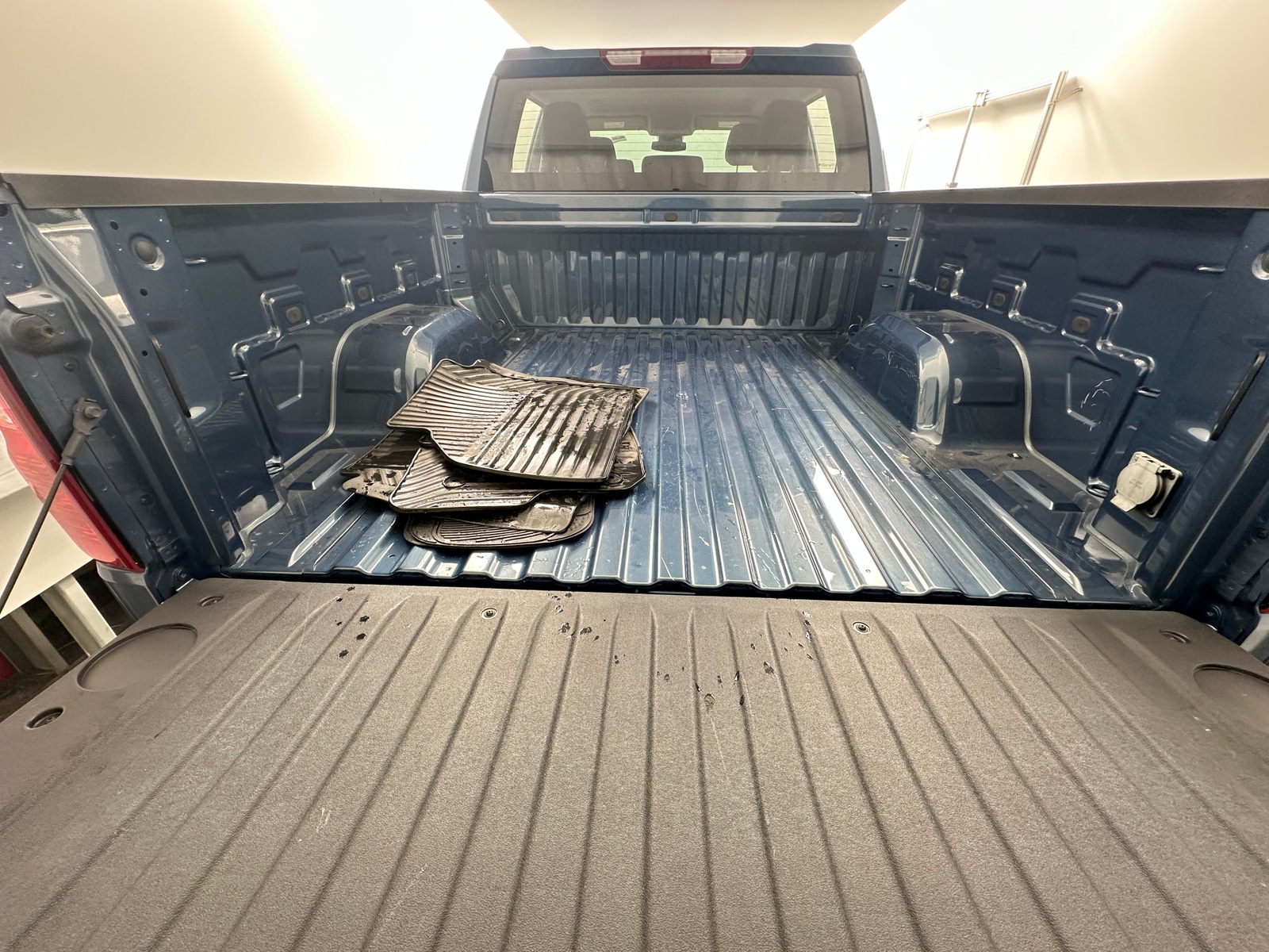 Thumbnail: 2024 Chevrolet Silverado 1500 - 7