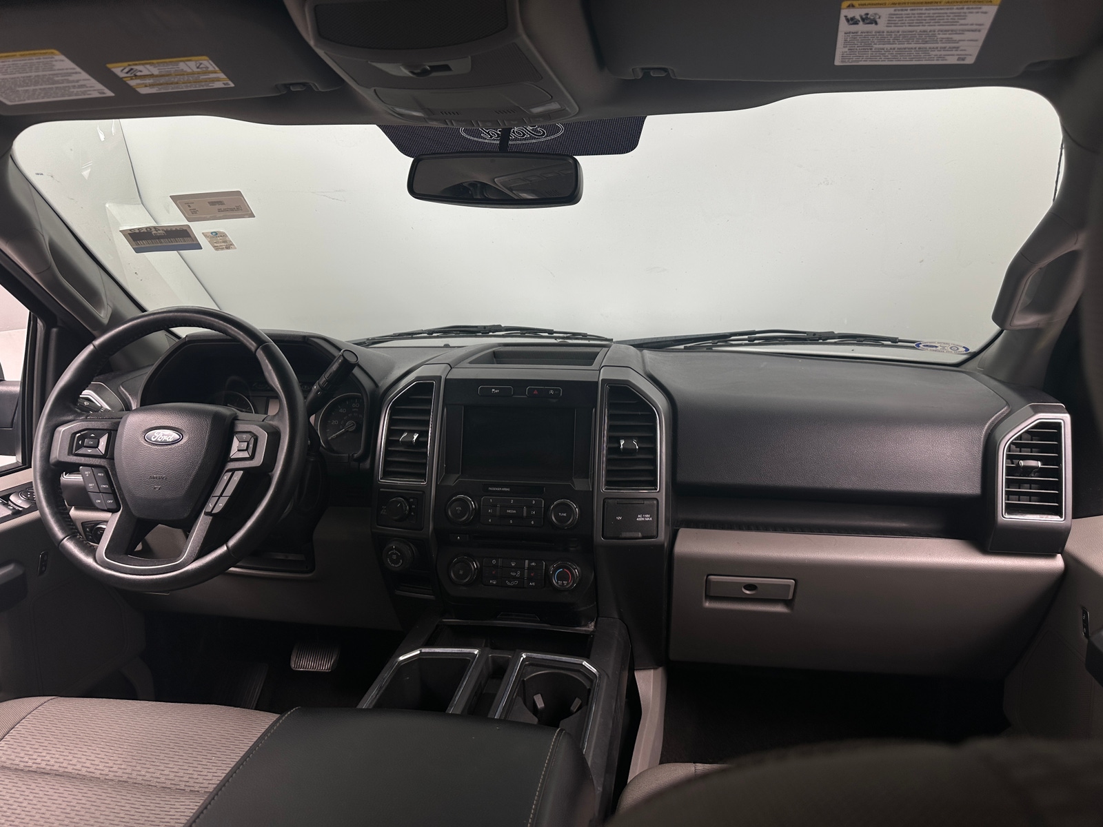 Thumbnail: 2018 Ford Econoline - 3