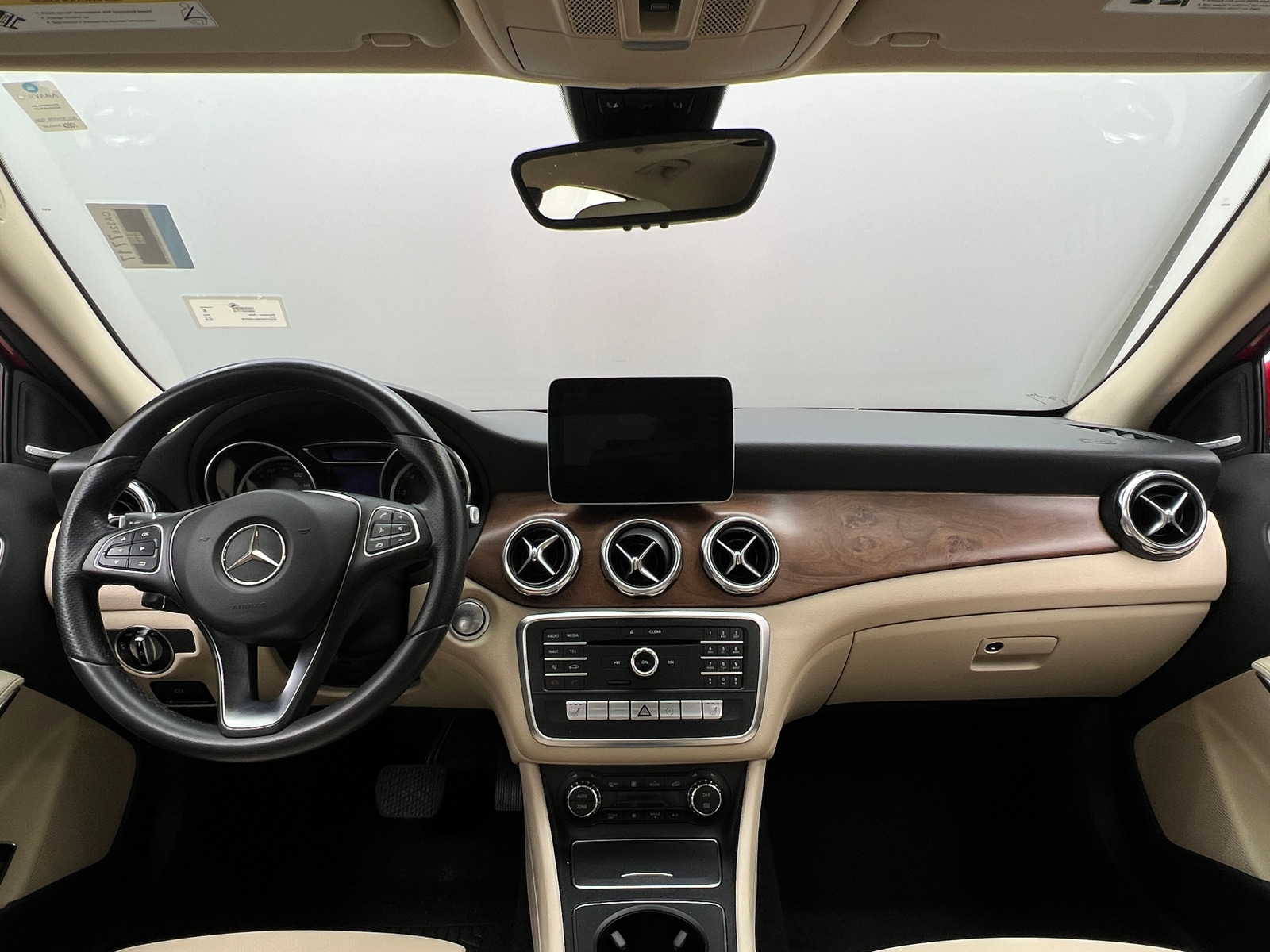 Thumbnail: 2018 Mercedes-Benz GLA - 2