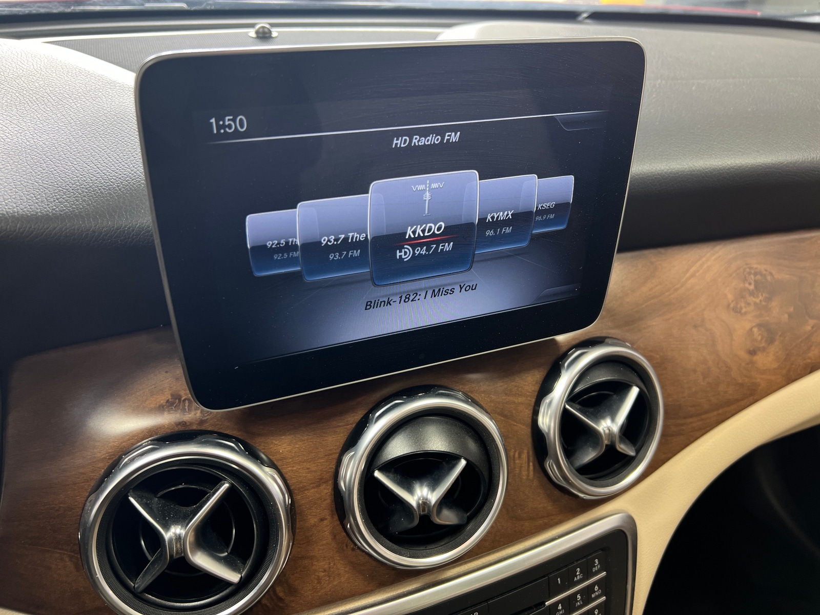 Thumbnail: 2018 Mercedes-Benz GLA - 3