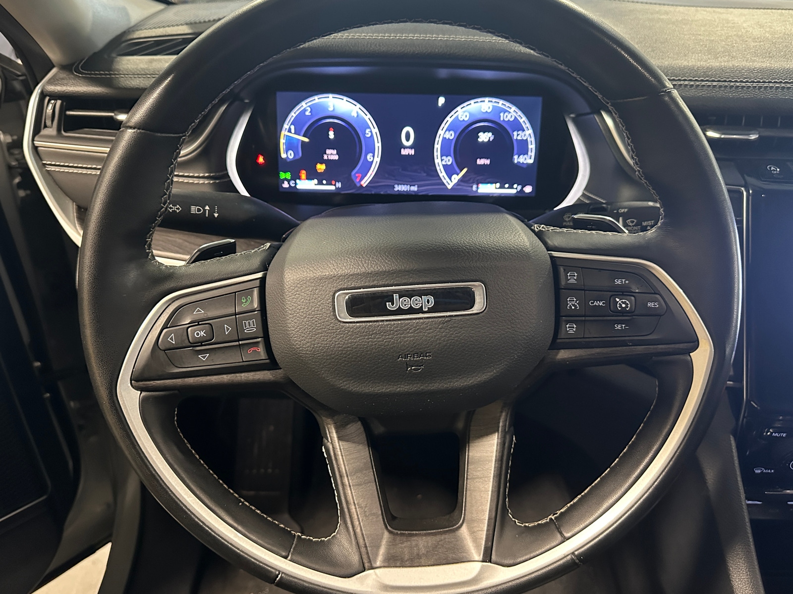 Thumbnail: 2022 Jeep Grand Cherokee - 5