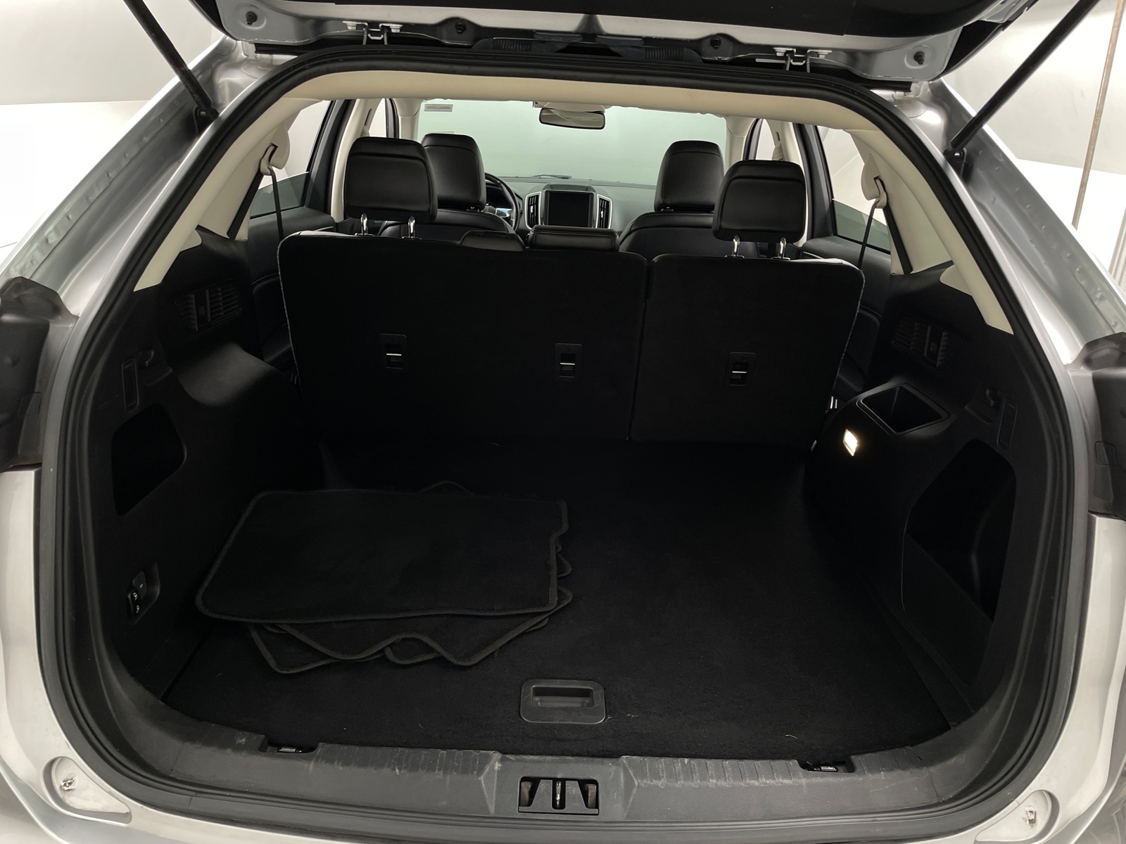 Thumbnail: 2023 Ford Edge - 6