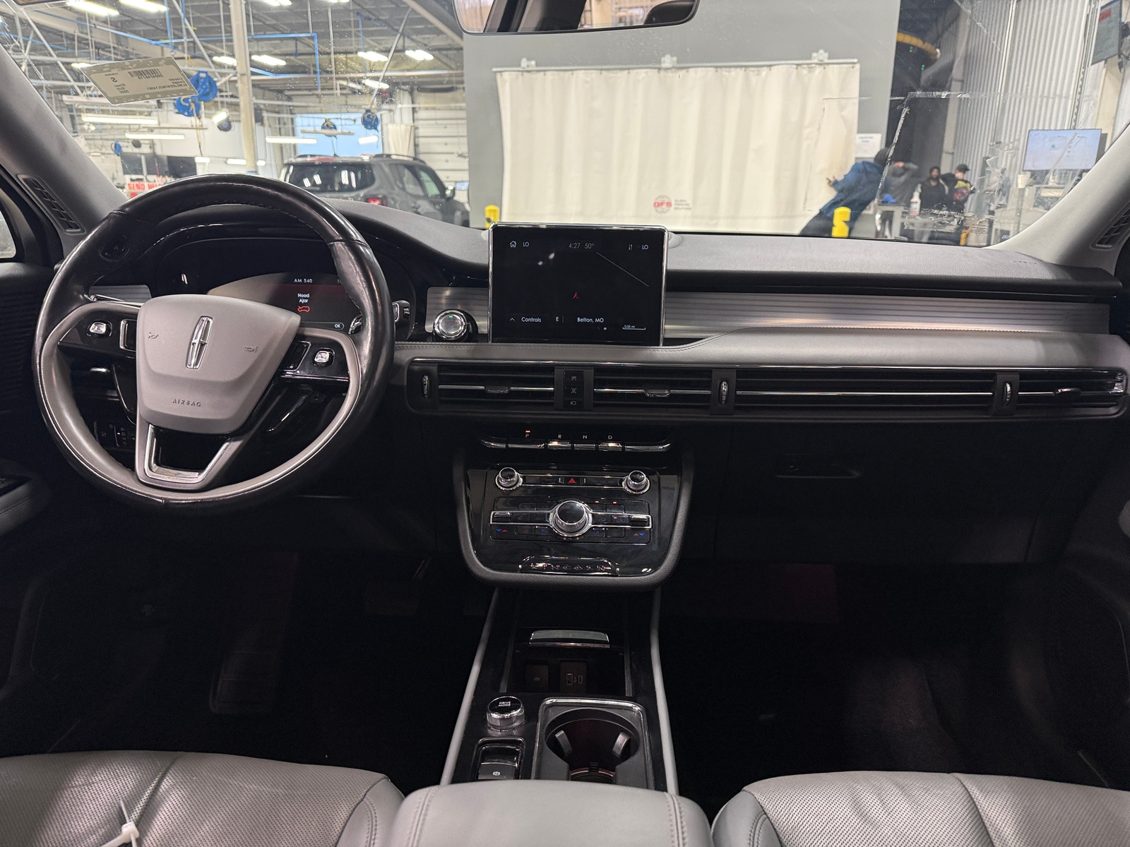 Thumbnail: 2022 Lincoln Corsair - 2