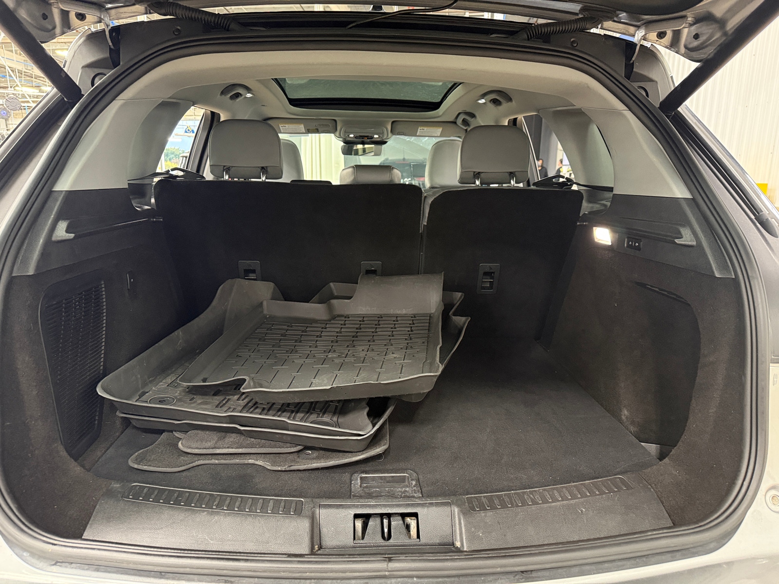 Thumbnail: 2022 Lincoln Corsair - 6