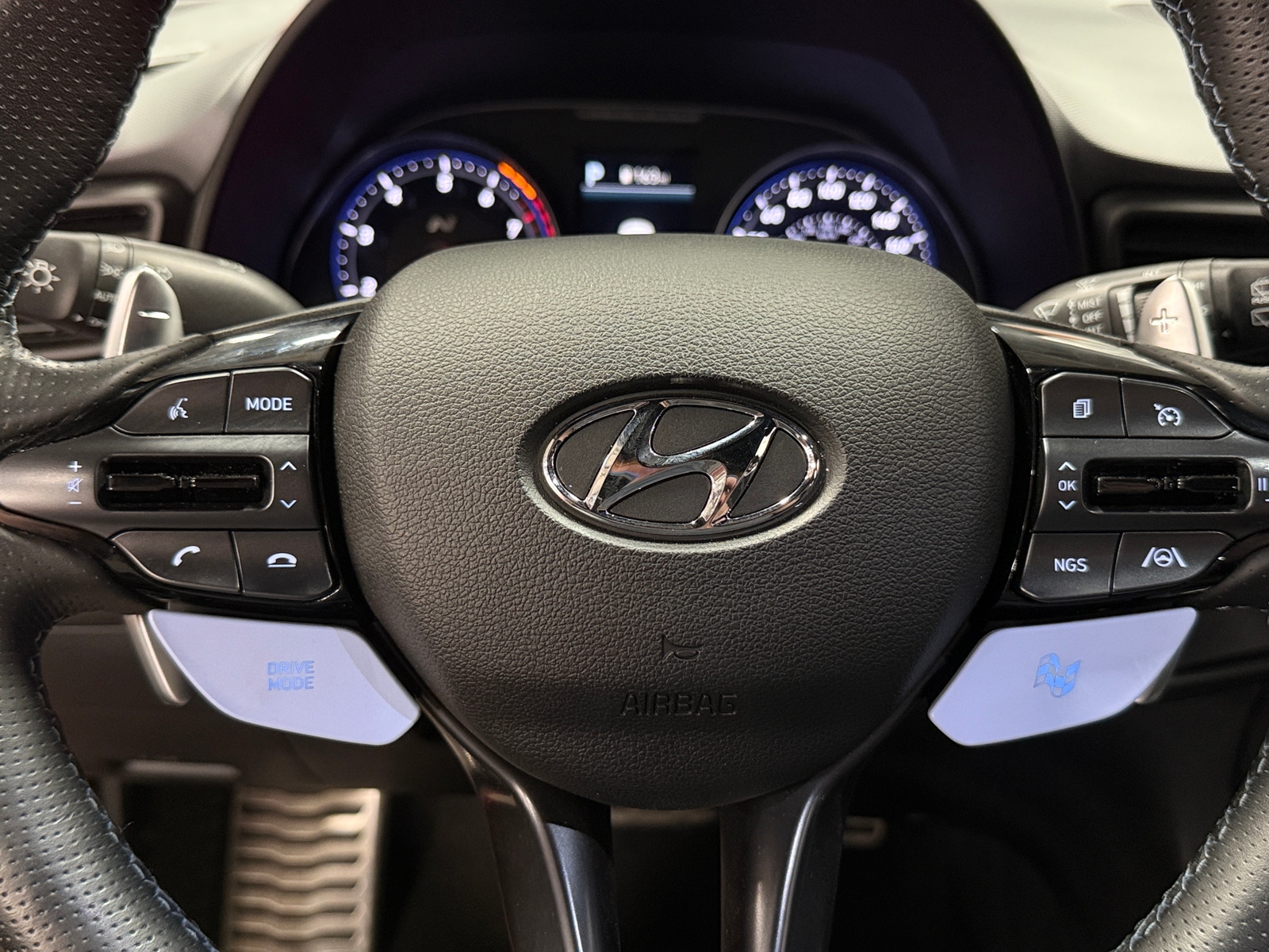 Thumbnail: 2022 Hyundai Veloster - 3