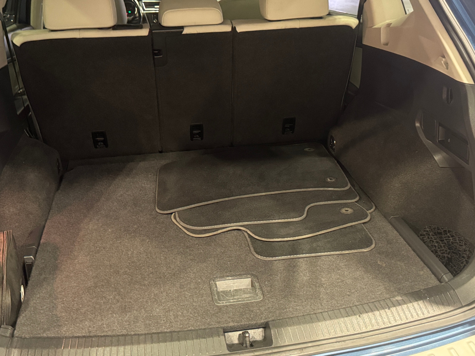 Thumbnail: 2019 Volkswagen Tiguan - 6