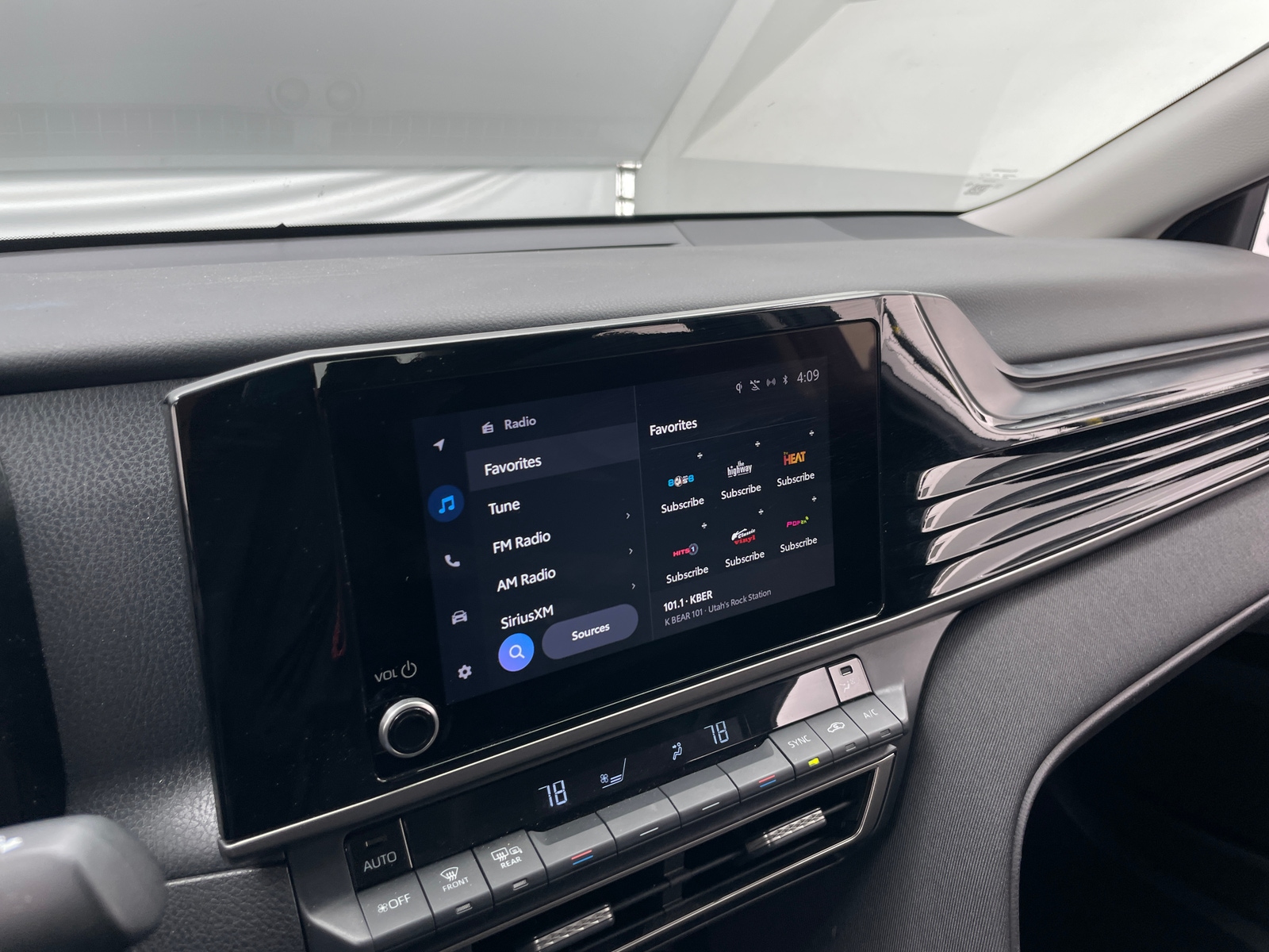 Thumbnail: 2025 Toyota Camry - 4