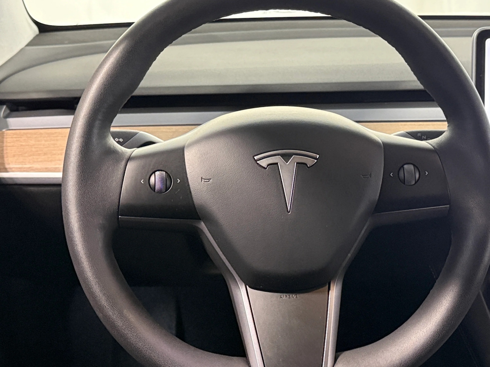 Thumbnail: 2022 Tesla Model Y - 4